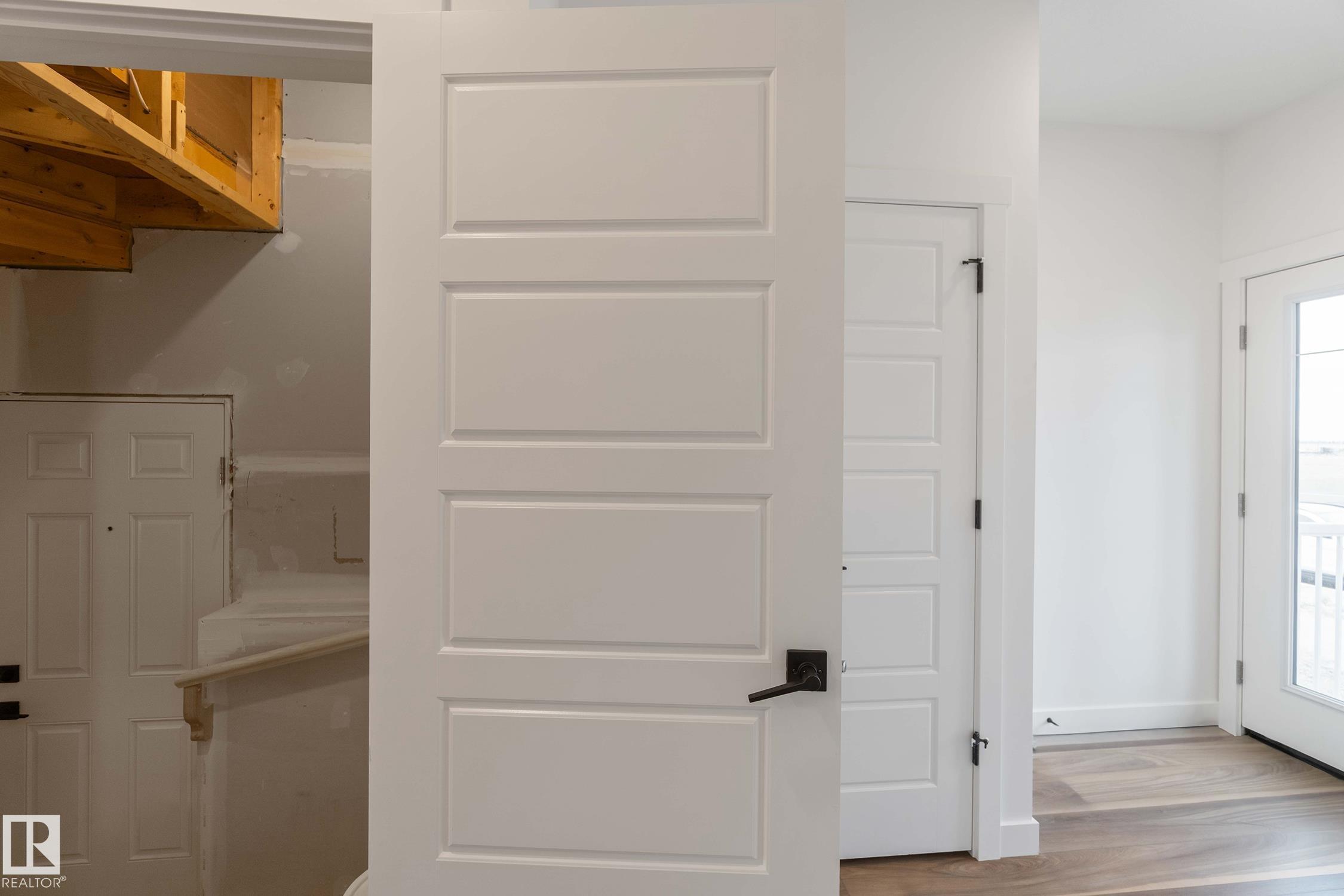 Photo 8 at 1011 Aster Boulevard NW, Aster, Edmonton