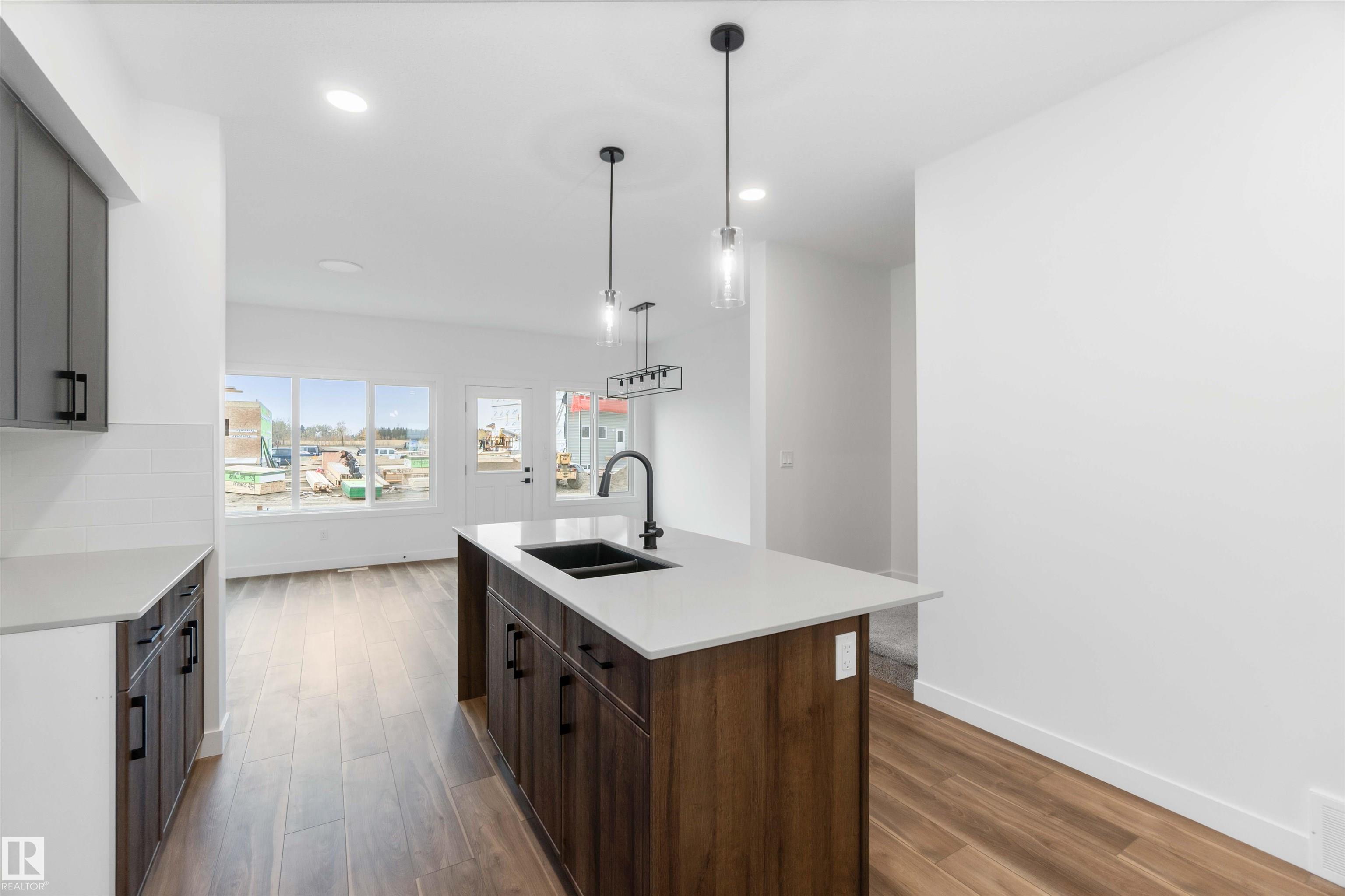 Photo 10 at 1011 Aster Boulevard NW, Aster, Edmonton