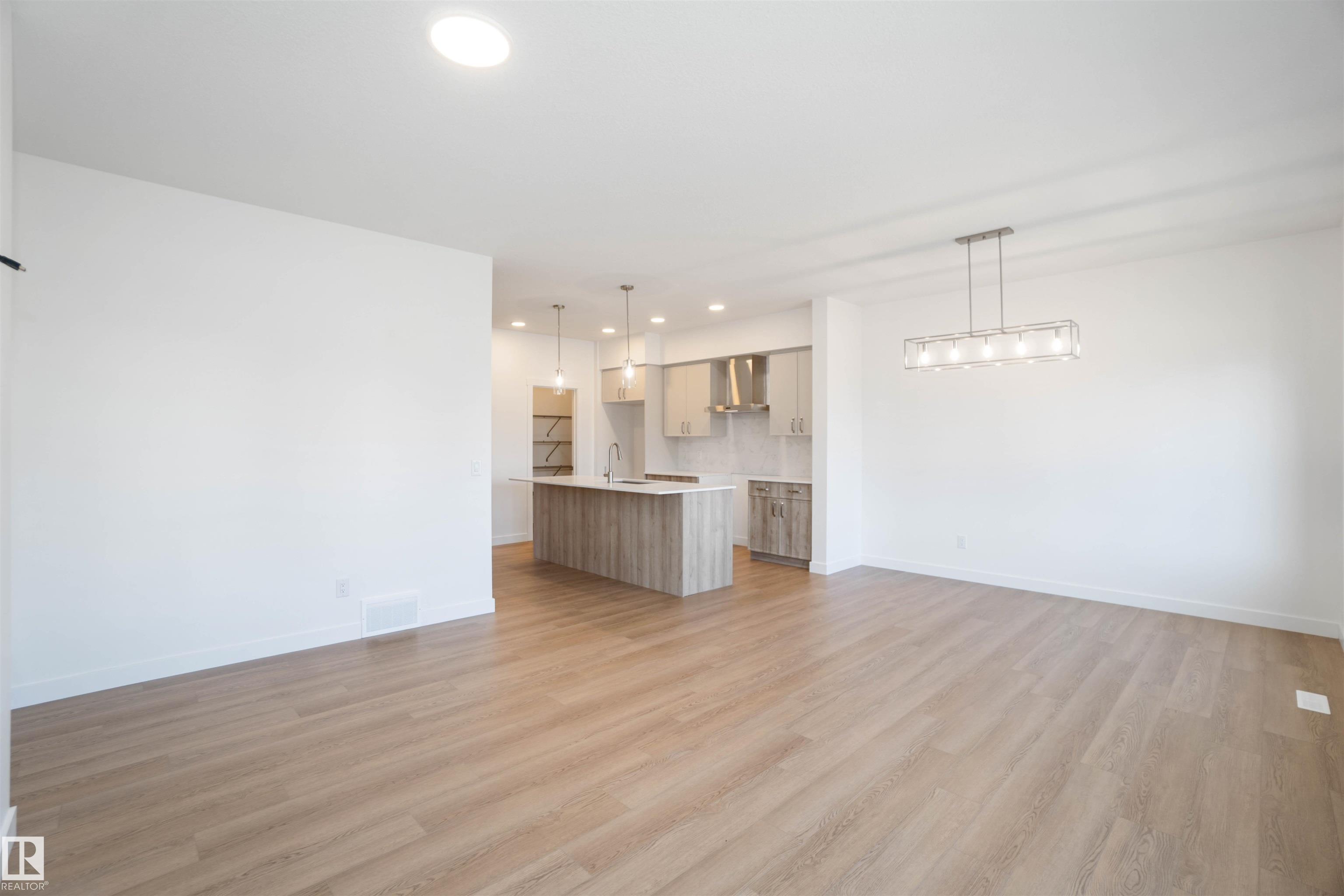 Photo 22 at 2011 191 Street NW, River's Edge, Edmonton