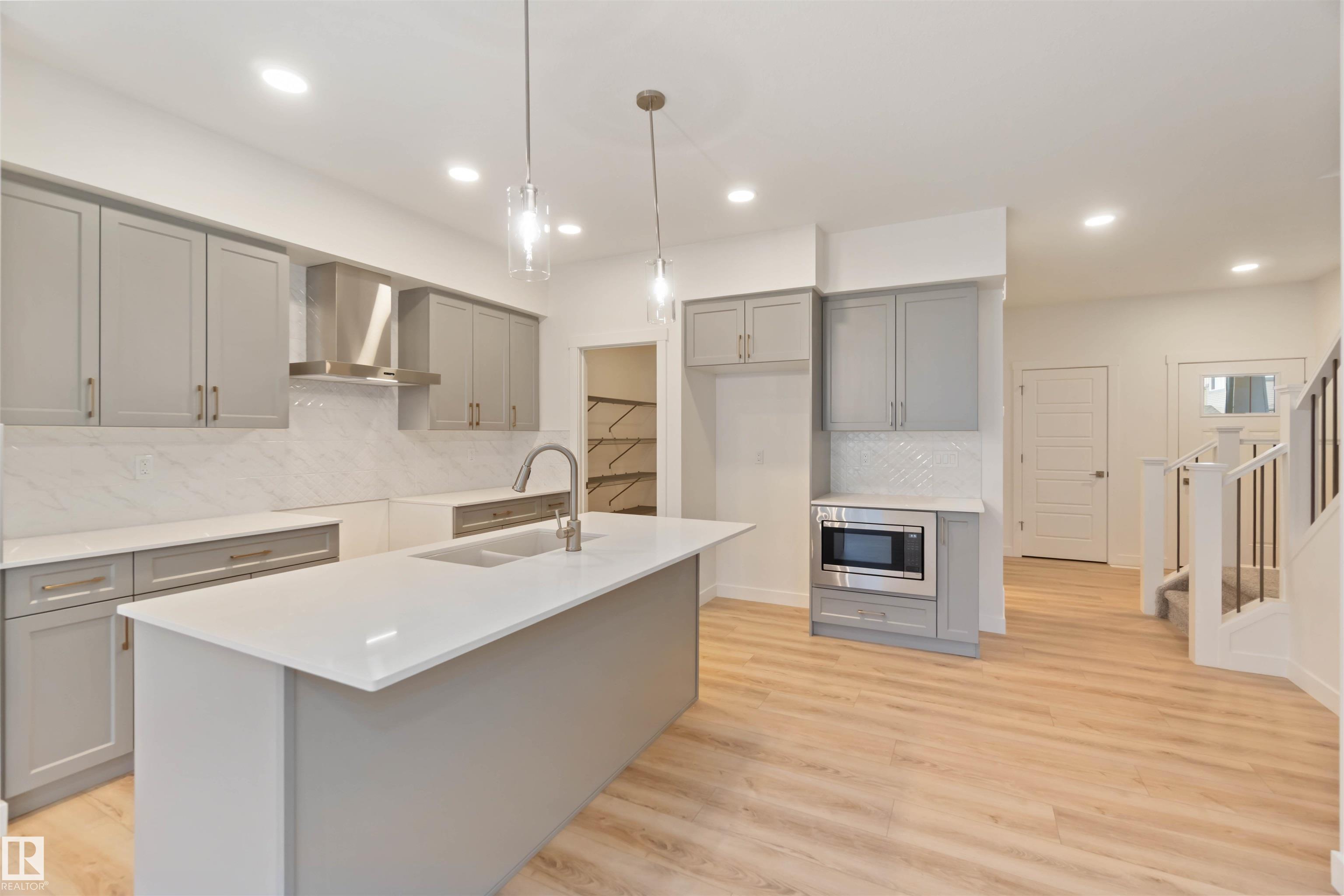 Photo 11 at 2503 194 Street NW, The Uplands, Edmonton