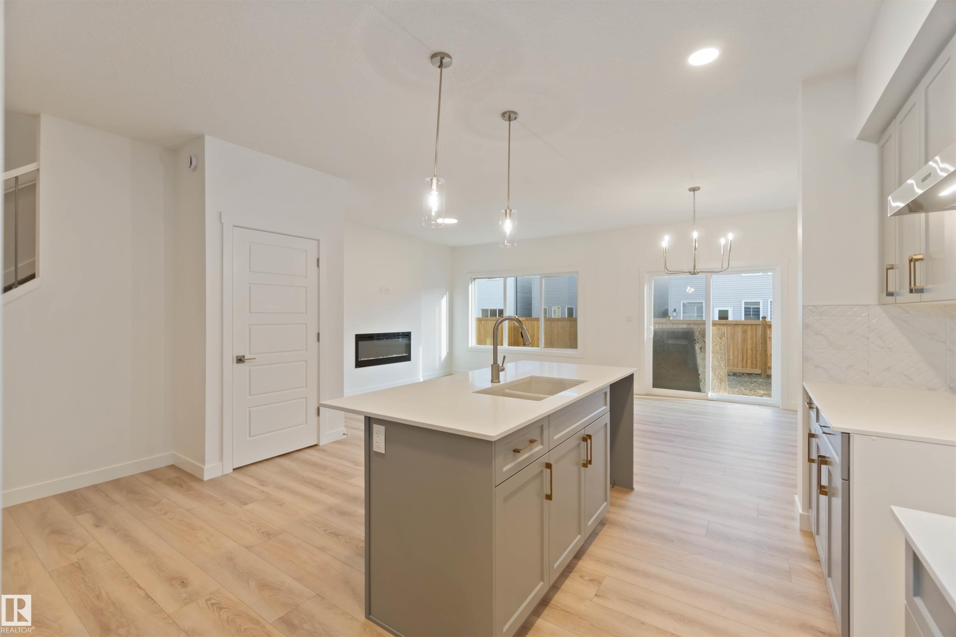 Photo 12 at 2503 194 Street NW, The Uplands, Edmonton