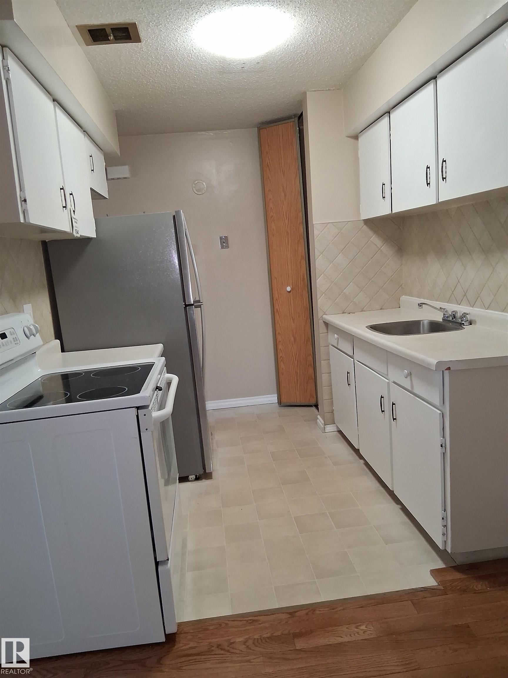 Photo 15 at 6 - 14205 82 Street NW, Kildare, Edmonton