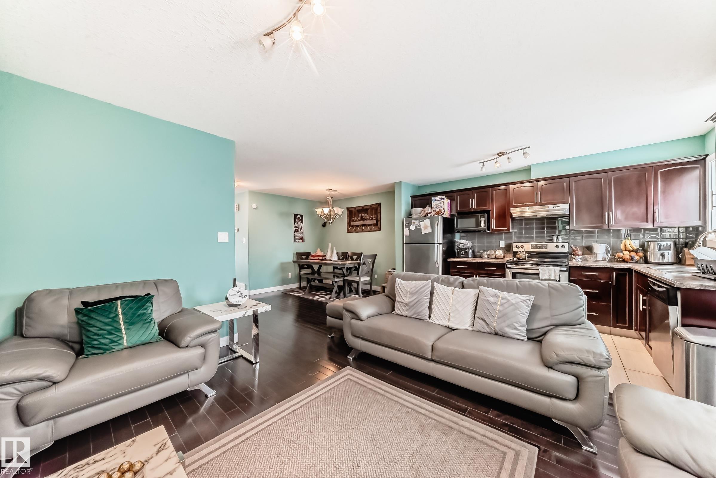 Photo 10 at 10316 162 Street NW, Britannia Youngstown, Edmonton