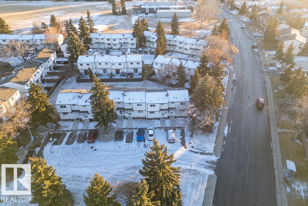 Photo 23 at 743 Clareview Road NW, Kernohan, Edmonton