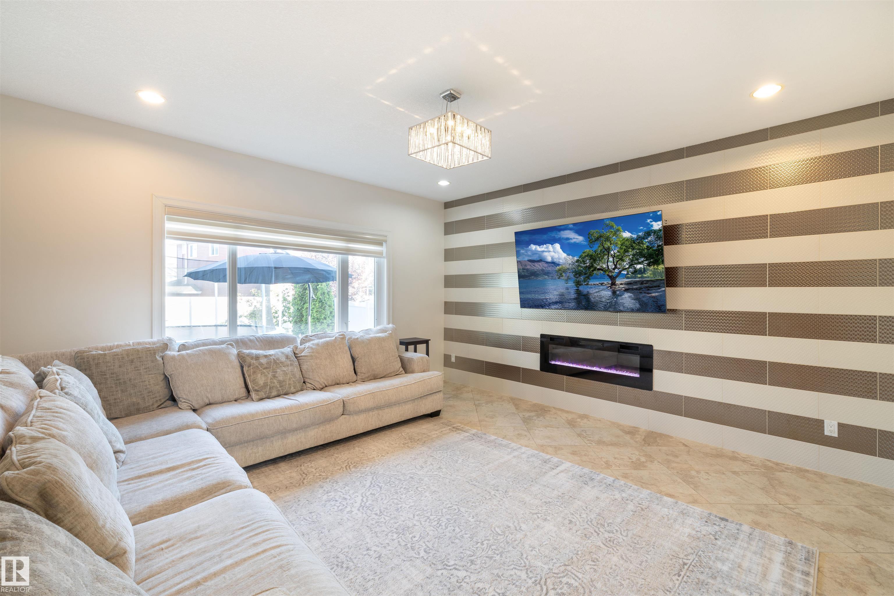 17003 71 Street NW, Schonsee, Edmonton