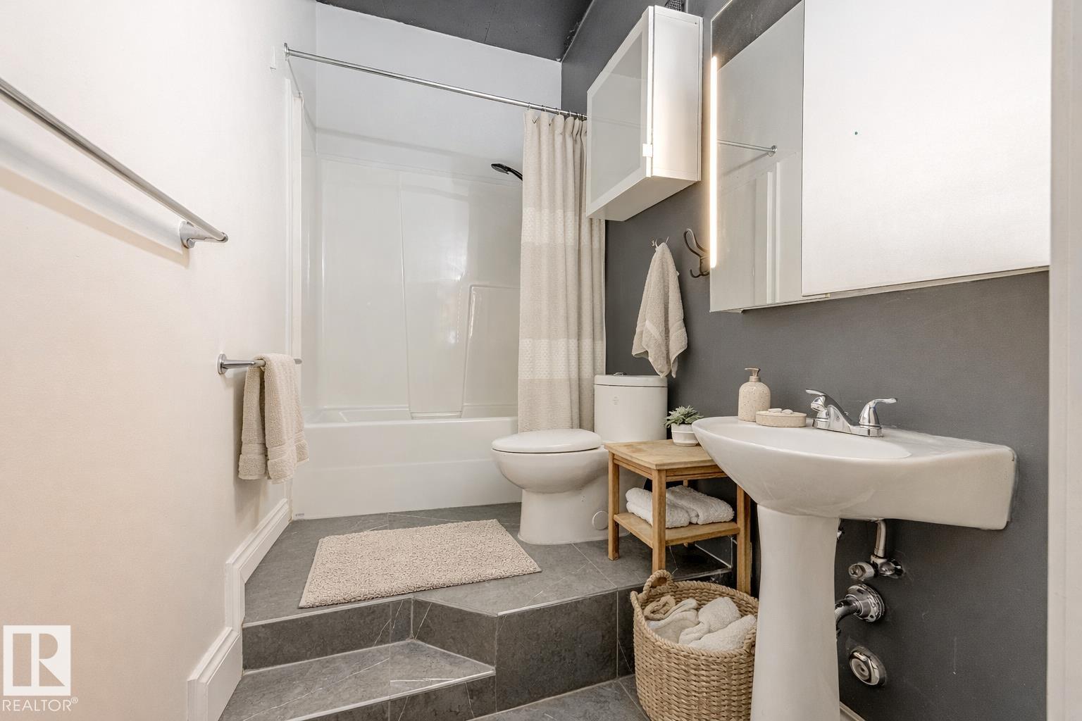 Photo 13 at 303 - 10179 105 Street NW, Downtown, Edmonton