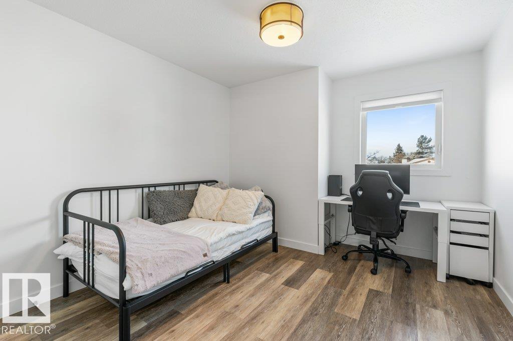 Photo 23 at 106 Dorchester Drive, Deer Ridge, St. Albert