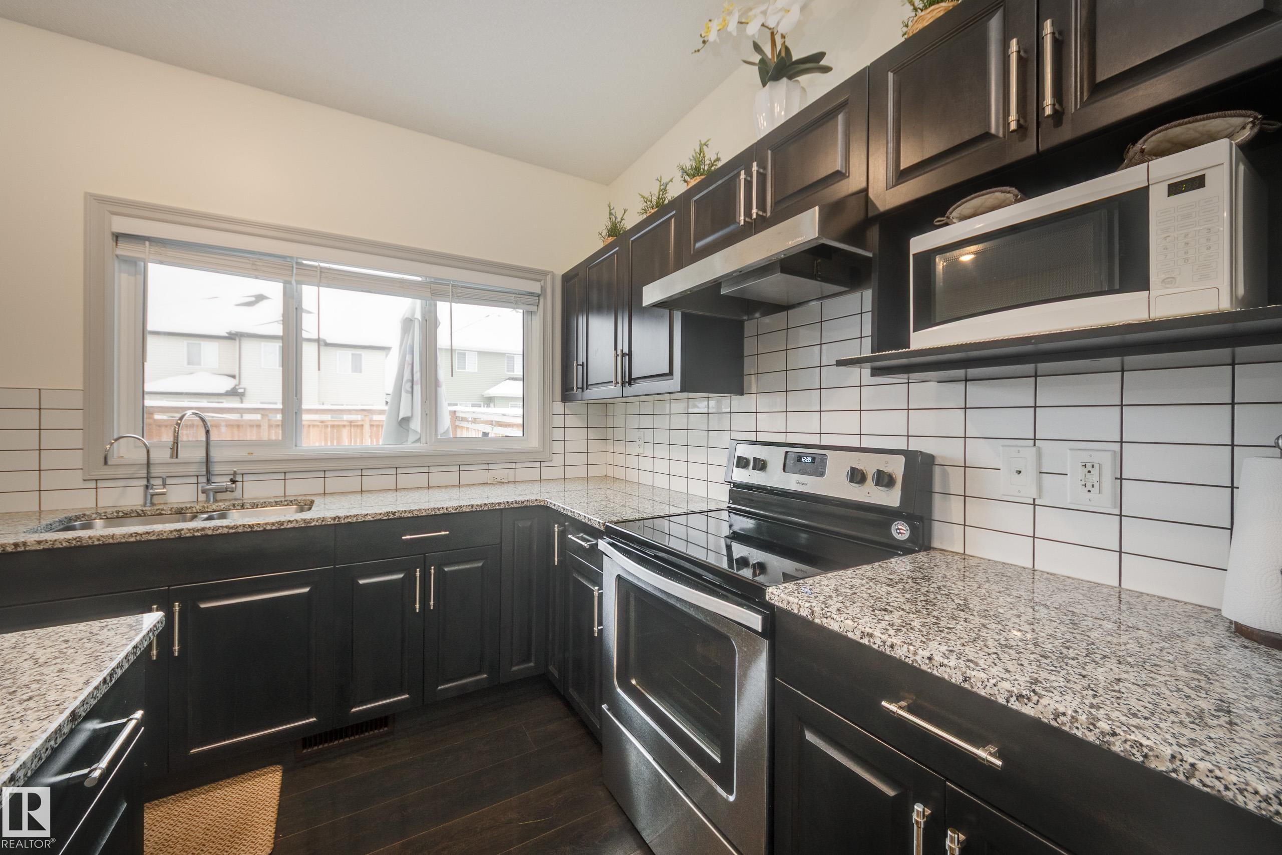 Photo 13 at 1717 Dumont Crescent SW, Desrochers Area, Edmonton