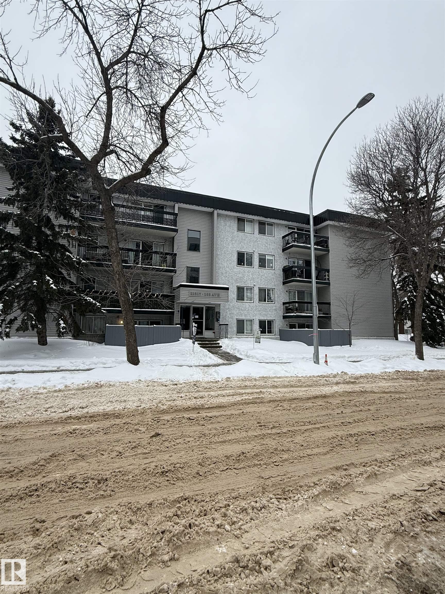 425 - 11217 103 Avenue NW, Wîhkwêntôwin, Edmonton