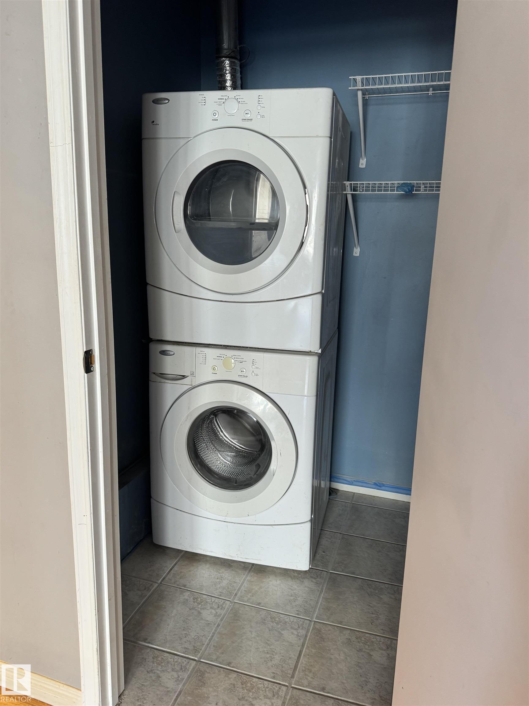 Photo 10 at 425 - 11217 103 Avenue NW, Wîhkwêntôwin, Edmonton