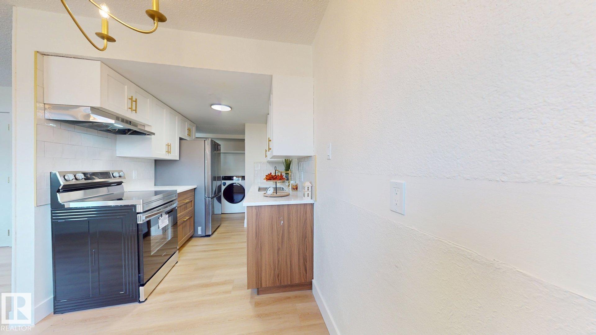 Photo 10 at 1396 Lakewood Road NW, Tipaskan, Edmonton