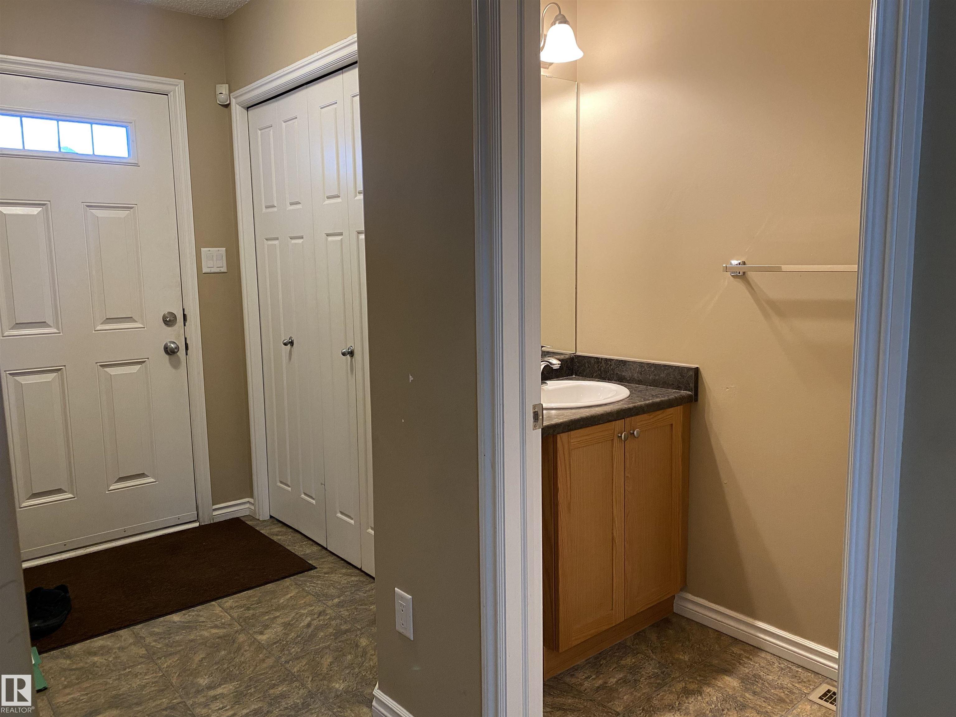 Photo 14 at 6411 18 Avenue SW, Walker, Edmonton