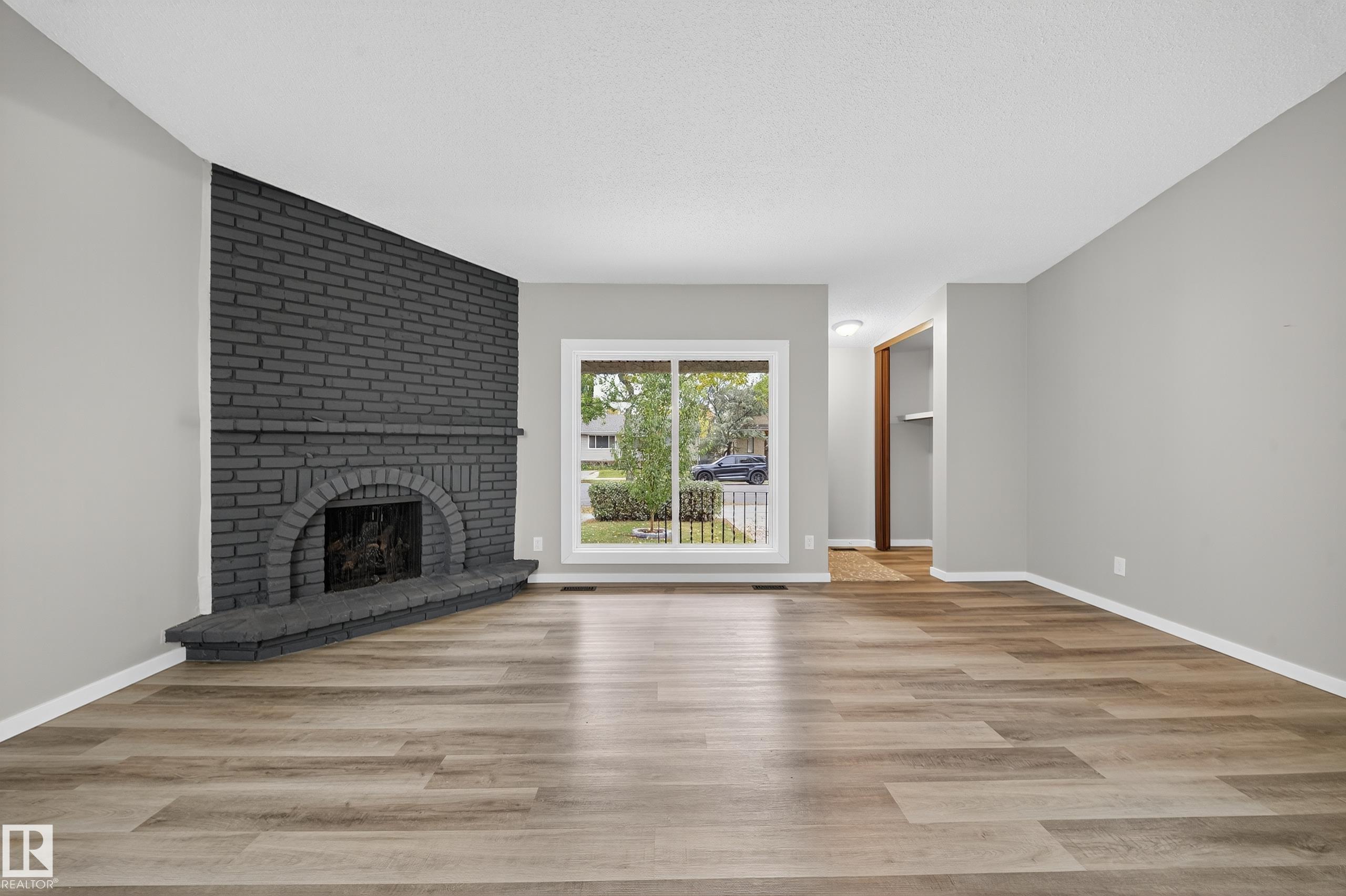 Photo 12 at 10313 150 Street NW, Canora, Edmonton