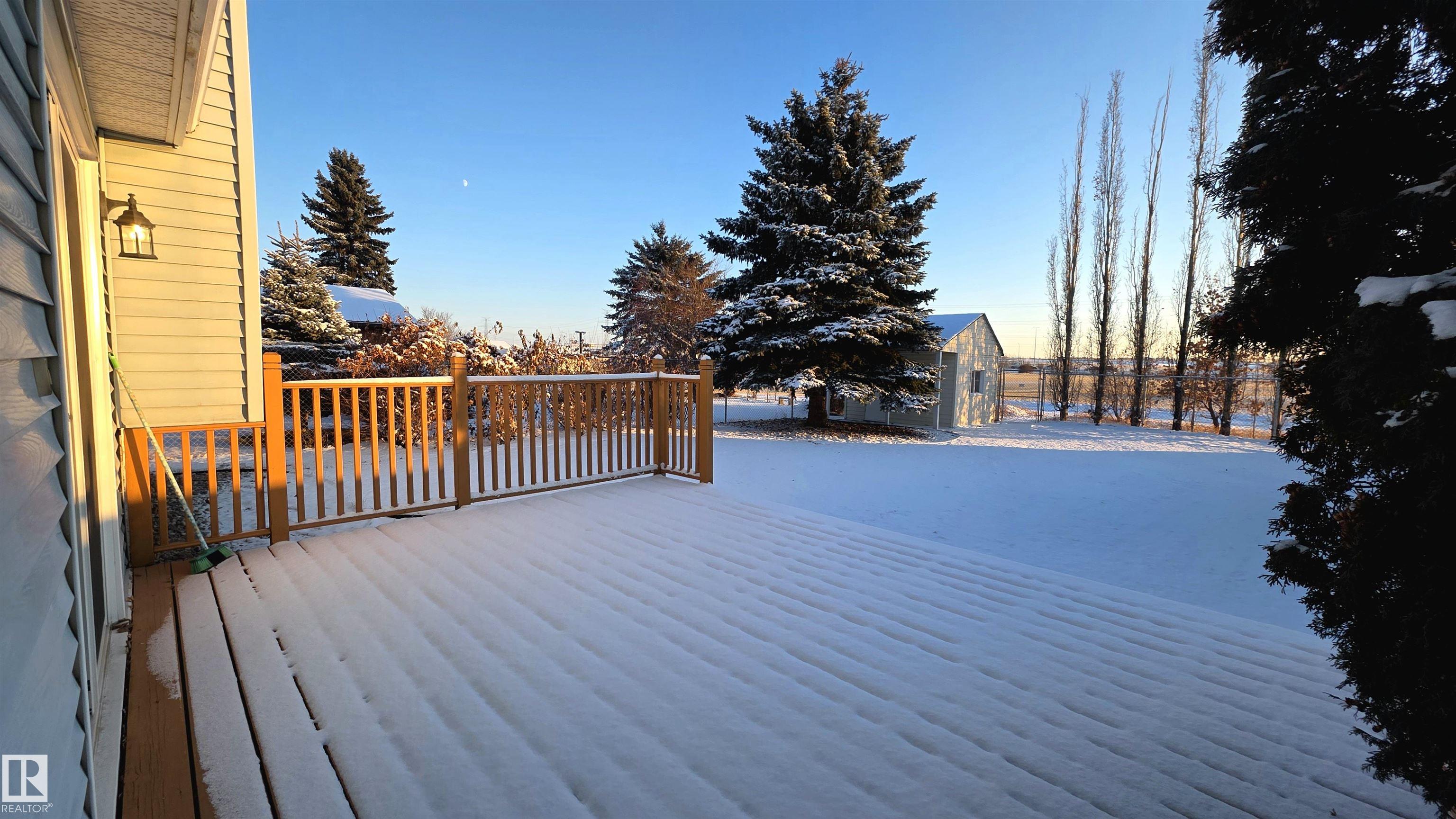 Photo 25 at 4631 10 Avenue NW, Crawford Plains, Edmonton