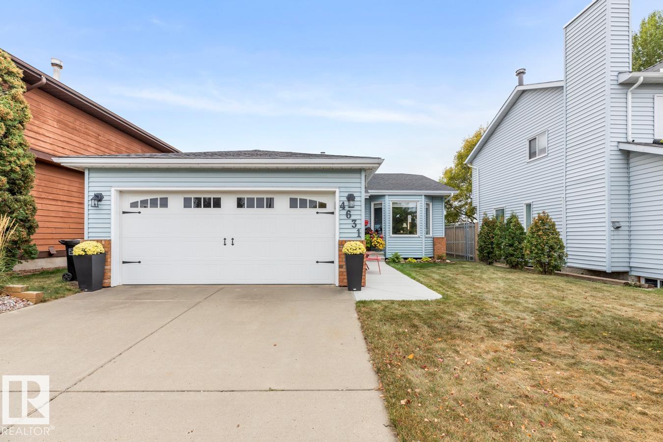 Photo 41 at 4631 10 Avenue NW, Crawford Plains, Edmonton