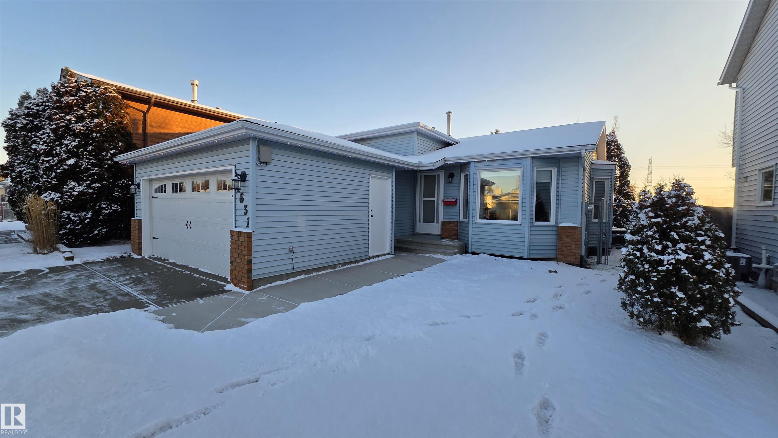 Photo 45 at 4631 10 Avenue NW, Crawford Plains, Edmonton