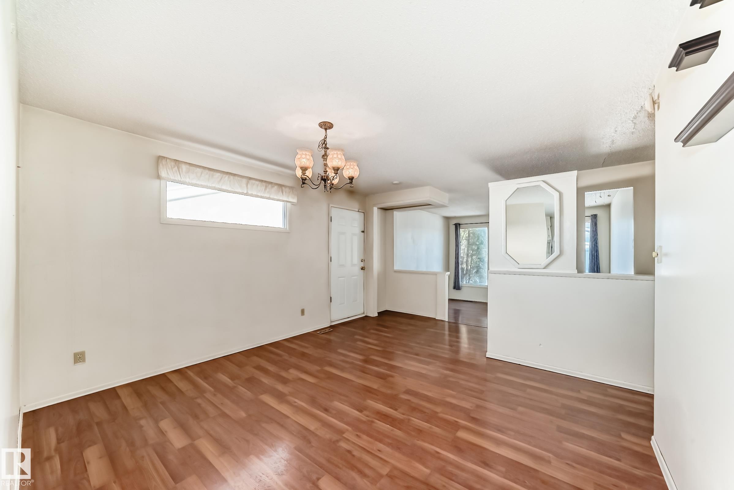 Photo 11 at 1720 49a Street NW, Pollard Meadows, Edmonton