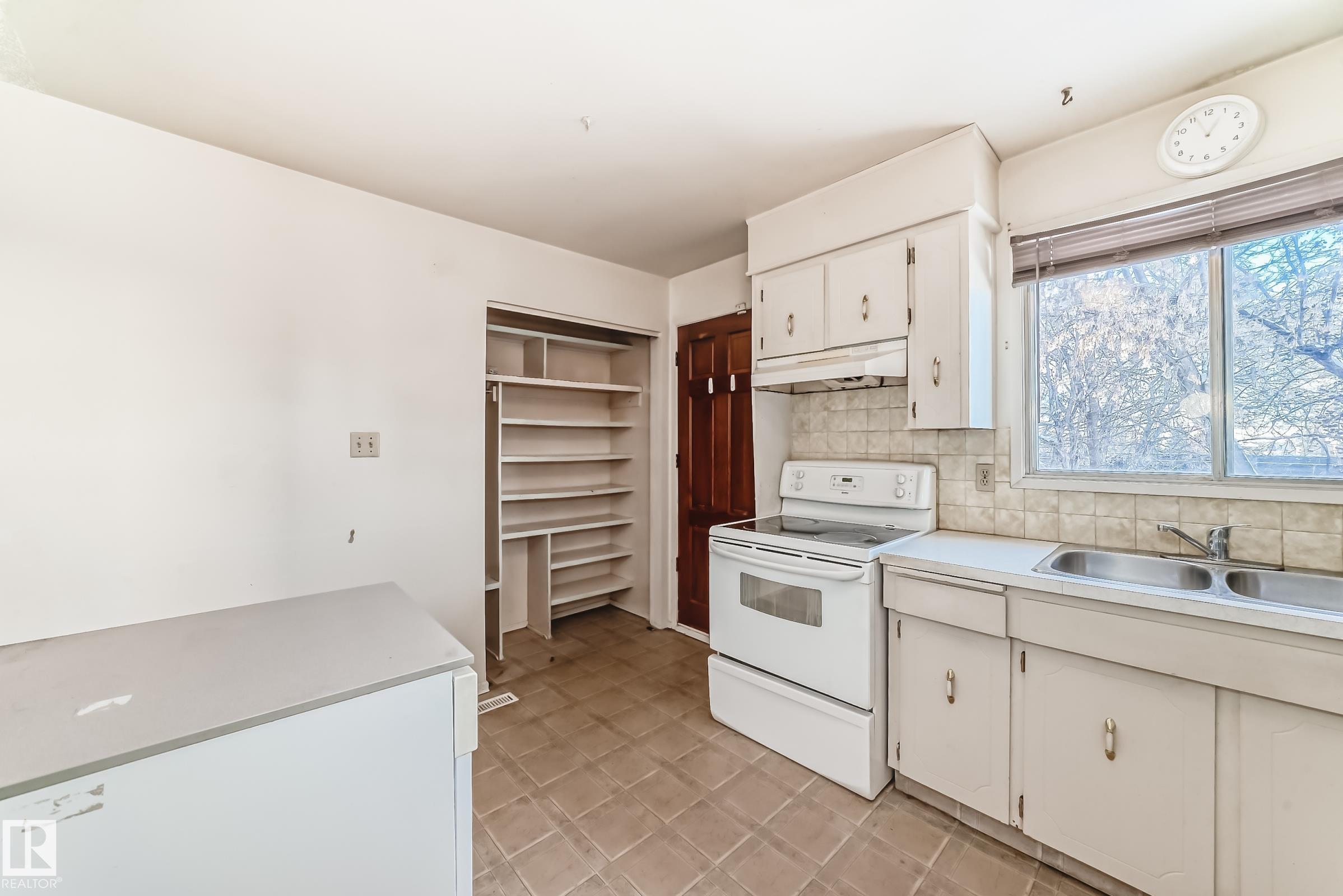 1720 49a Street NW, Pollard Meadows, Edmonton