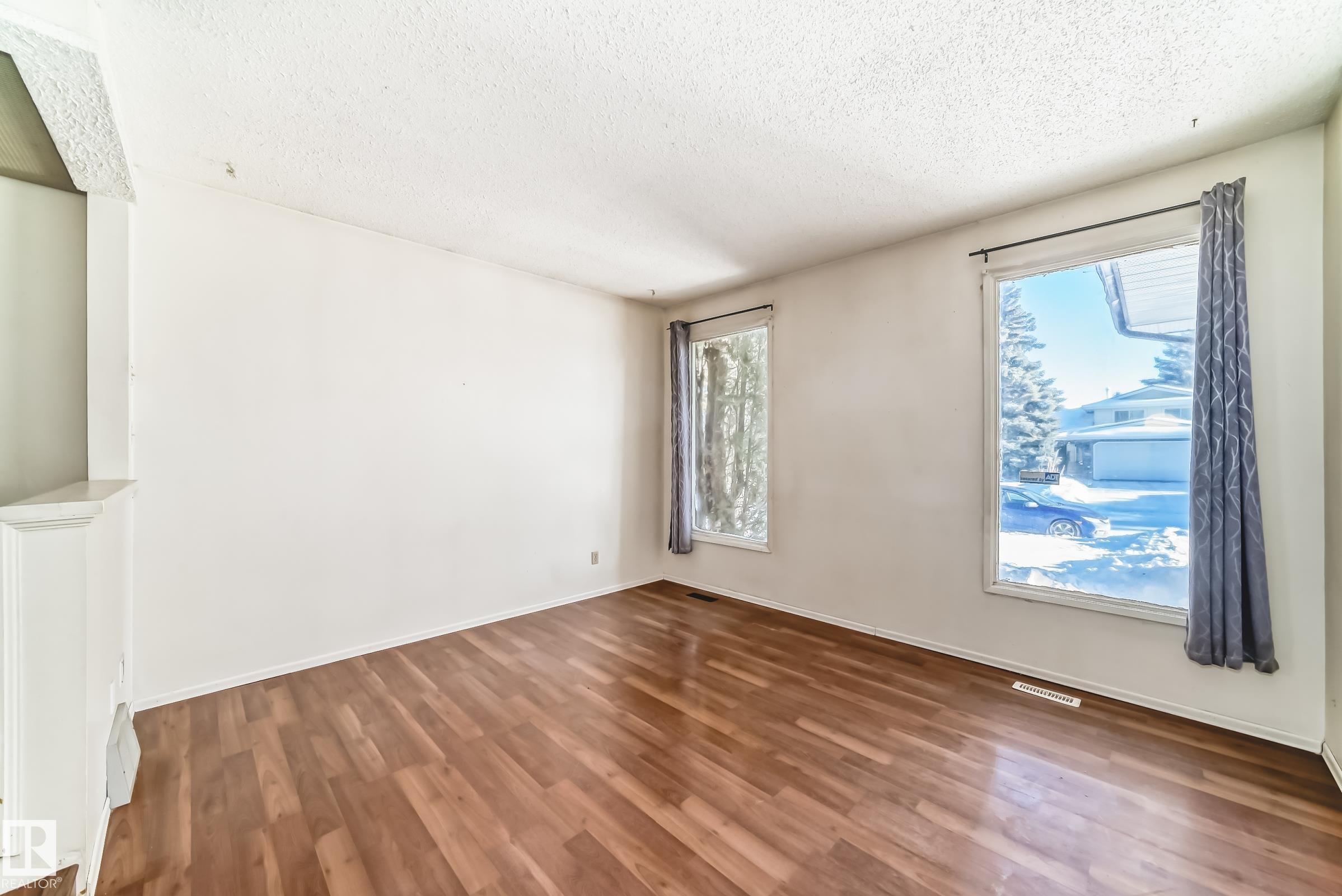 Photo 7 at 1720 49a Street NW, Pollard Meadows, Edmonton