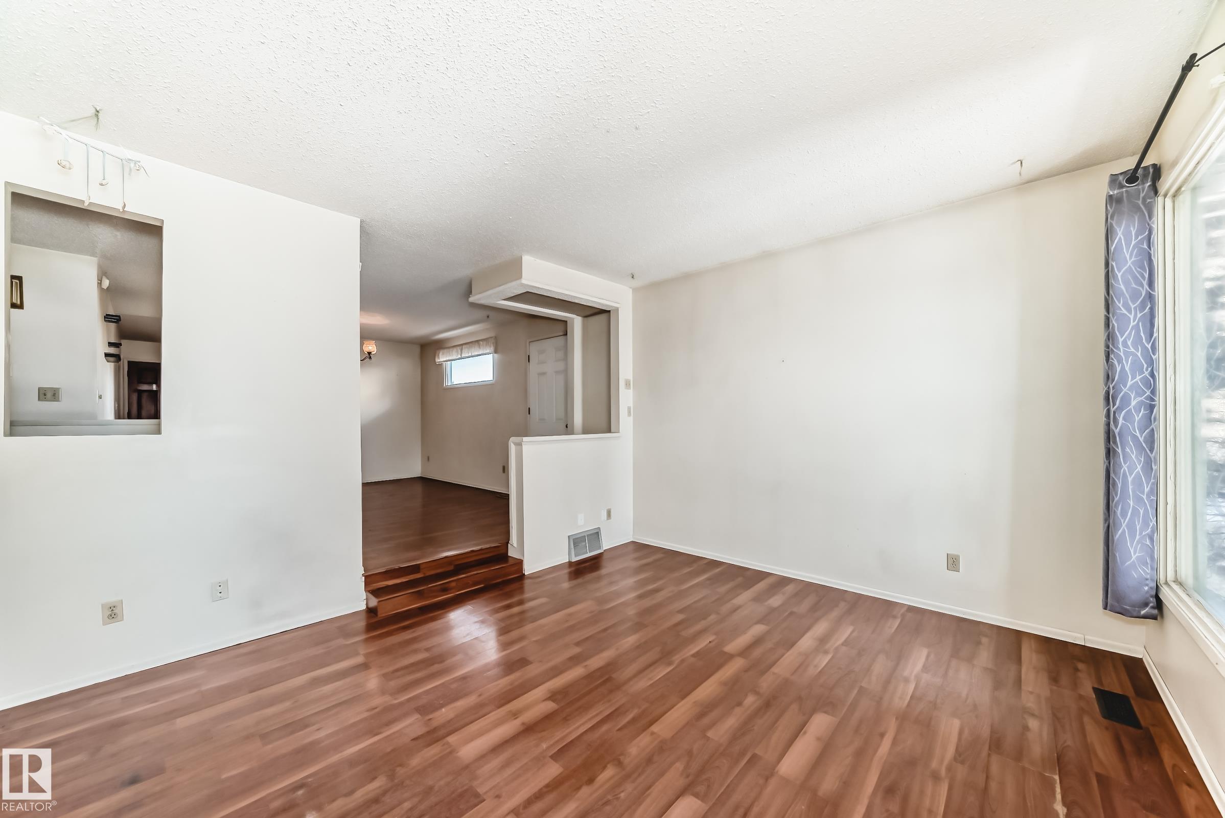 Photo 8 at 1720 49a Street NW, Pollard Meadows, Edmonton