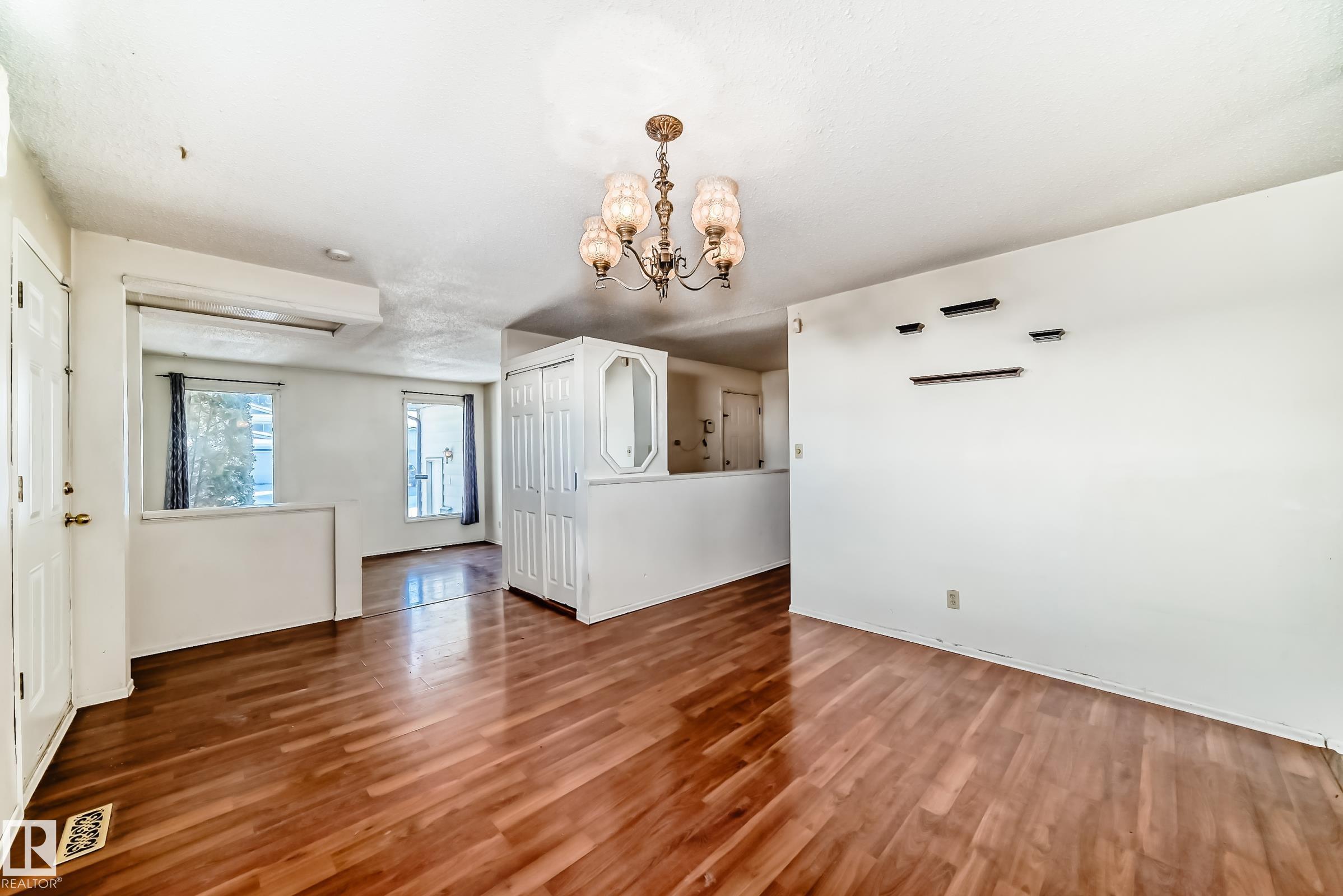 Photo 10 at 1720 49a Street NW, Pollard Meadows, Edmonton