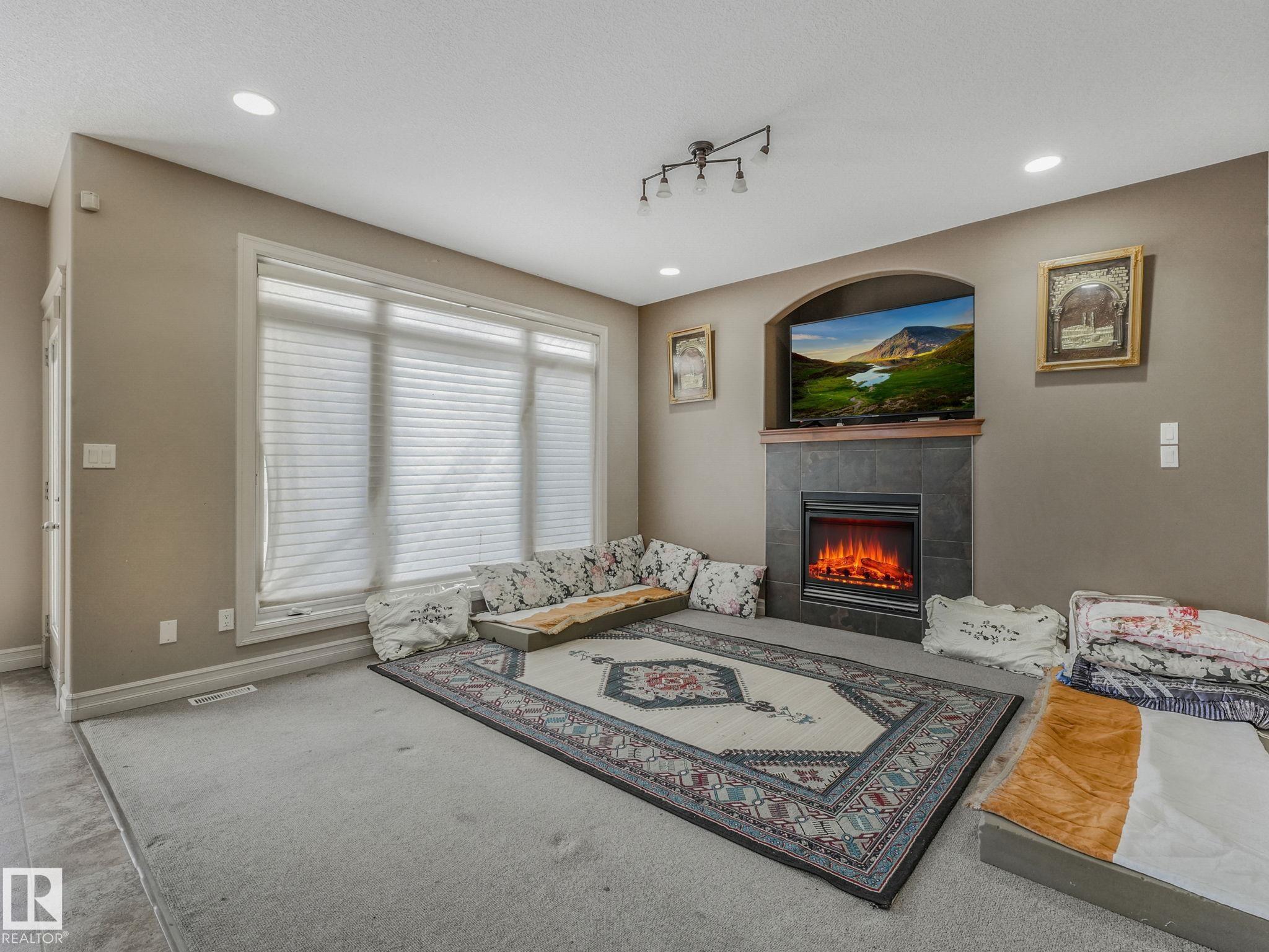 Photo 12 at 16019 134 Street NW, Carlton, Edmonton