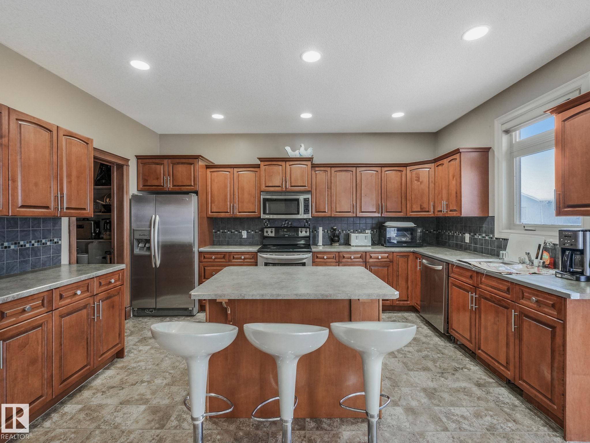 Photo 16 at 16019 134 Street NW, Carlton, Edmonton