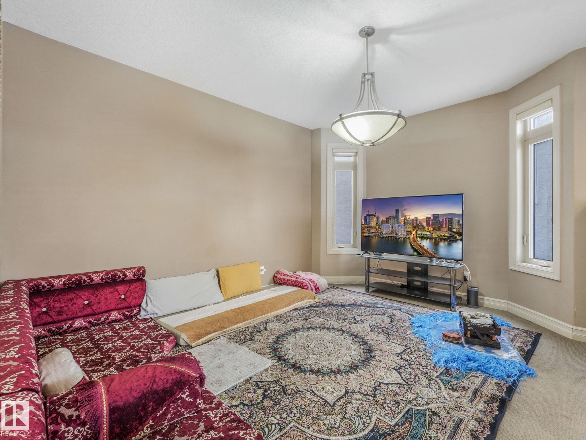 Photo 9 at 16019 134 Street NW, Carlton, Edmonton