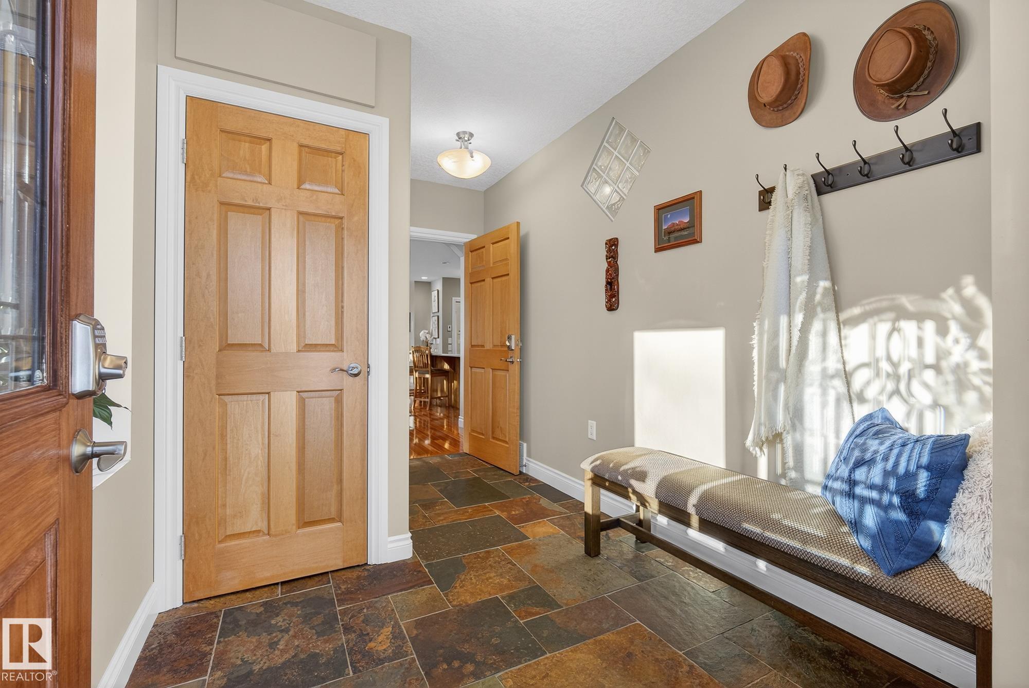 Photo 8 at 9302 93 Street NW, Bonnie Doon, Edmonton