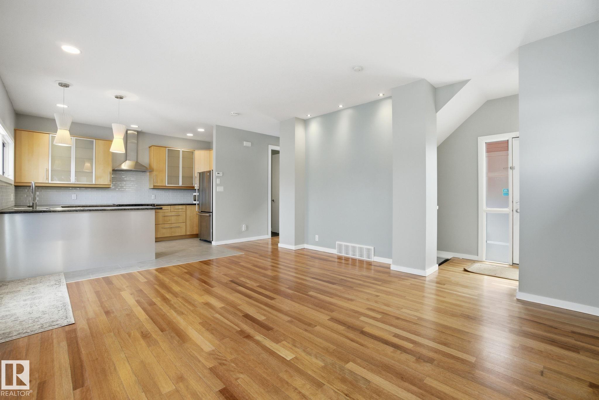 4 - 14315 Stony Plain Road NW, Grovenor, Edmonton