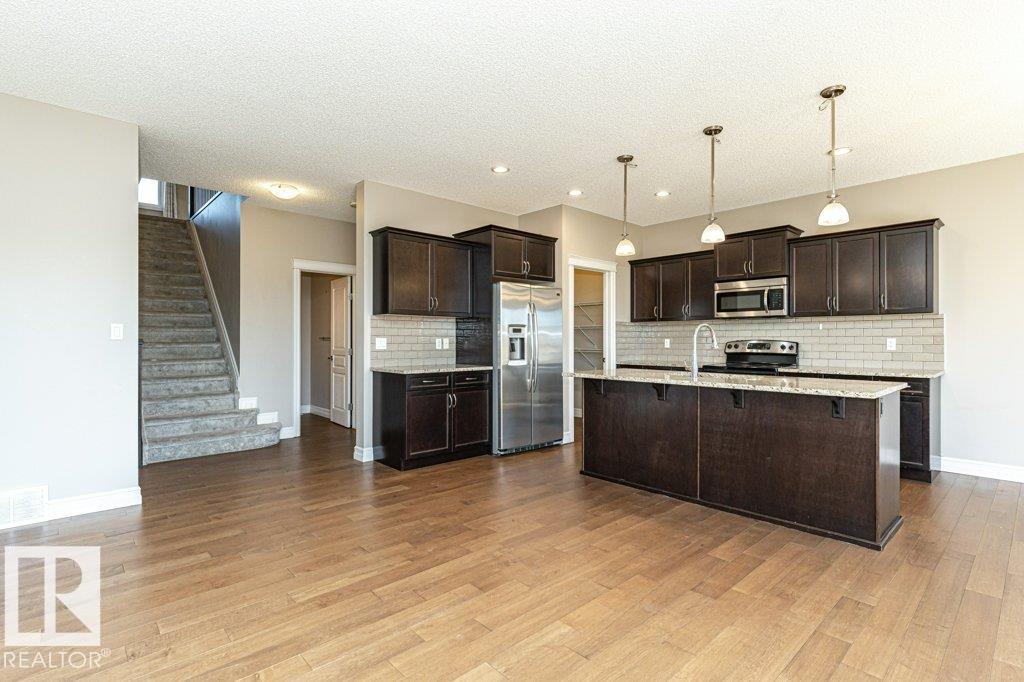 1920 33b Street NW, Laurel, Edmonton