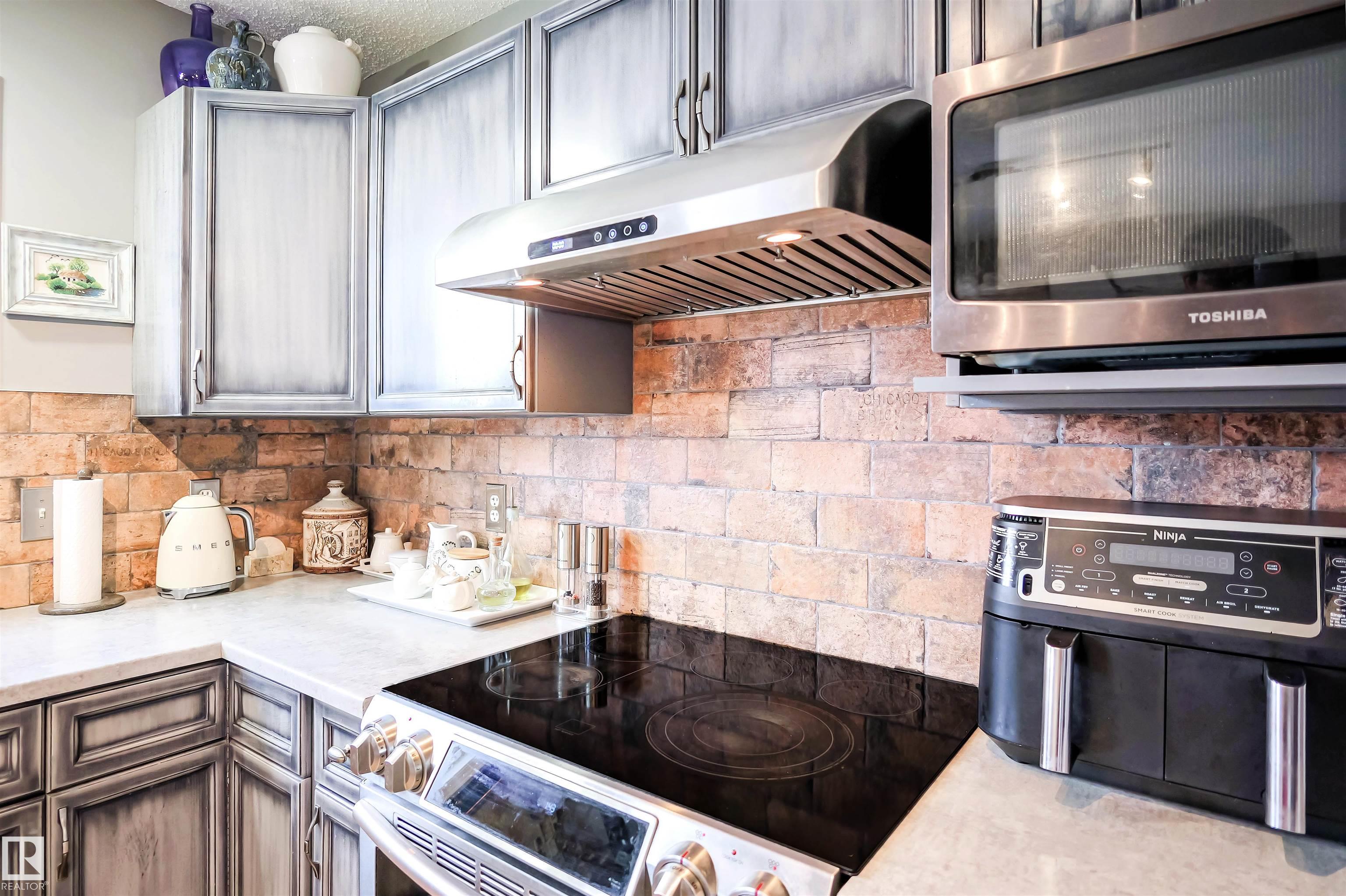 Photo 12 at 5836 204 Street NW, The Hamptons, Edmonton