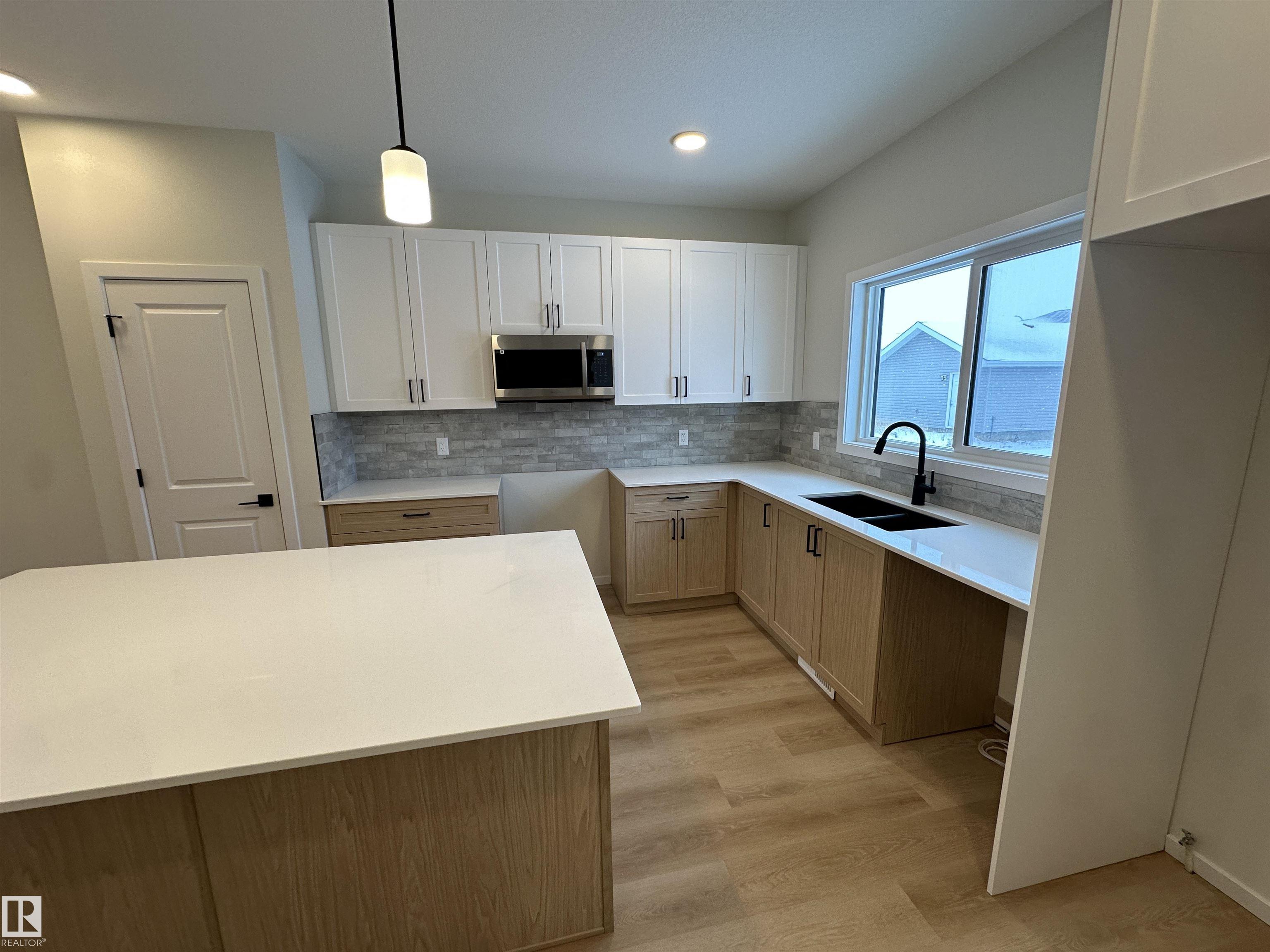 Photo 7 at 35 Sereno Lane, Sienna, Fort Saskatchewan