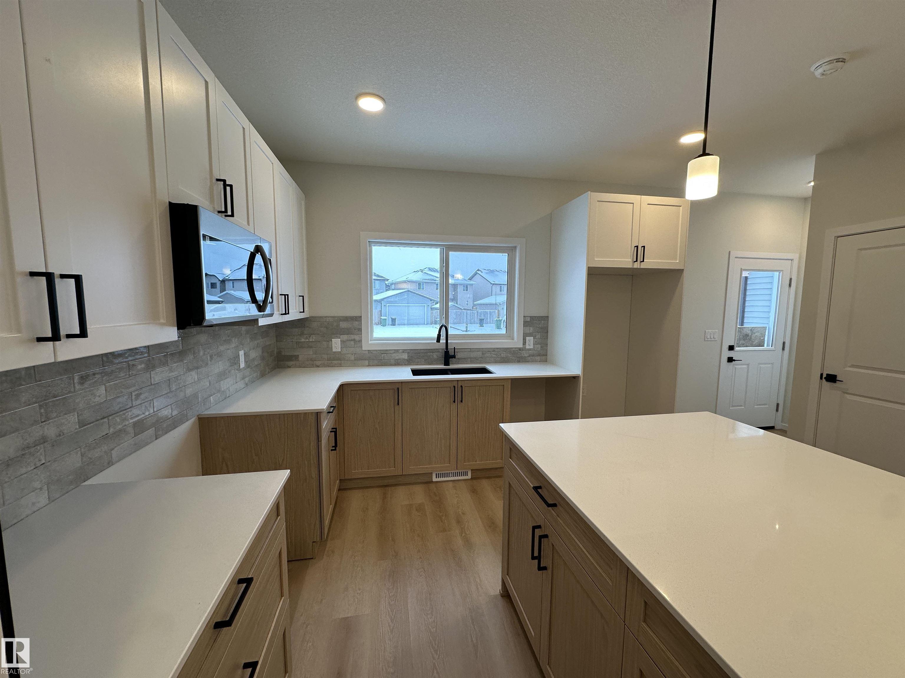 Photo 8 at 35 Sereno Lane, Sienna, Fort Saskatchewan