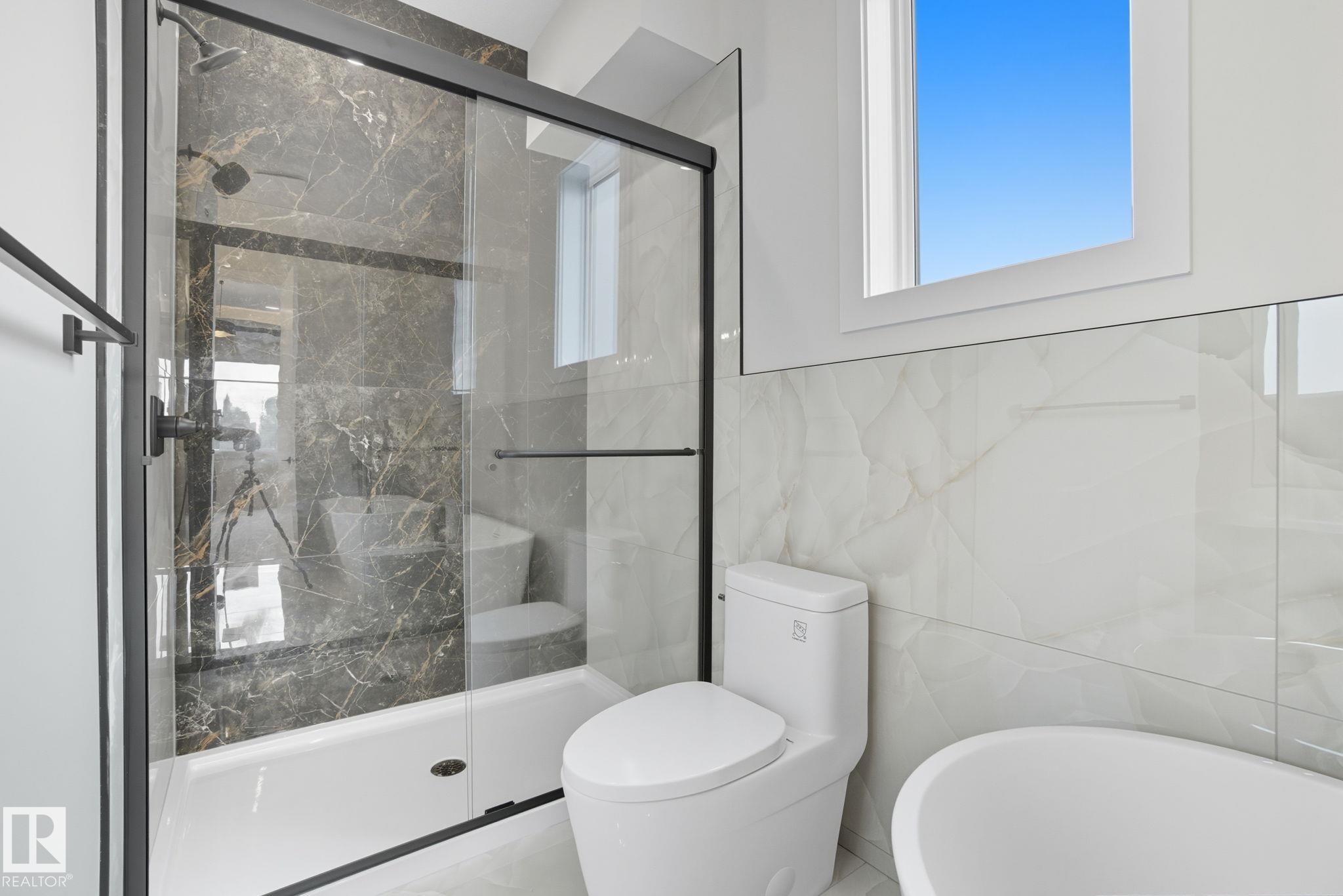 Photo 33 at 9007 153 Street NW, Jasper Park, Edmonton