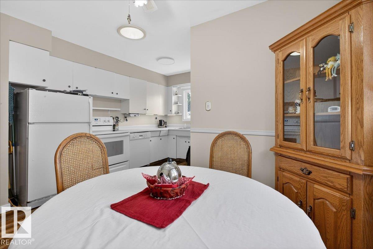 Photo 11 at 11010 38 Street NW, Beverly Heights, Edmonton