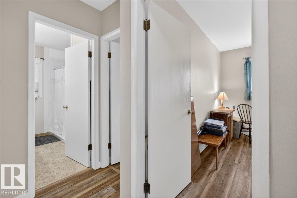 Photo 17 at 11010 38 Street NW, Beverly Heights, Edmonton