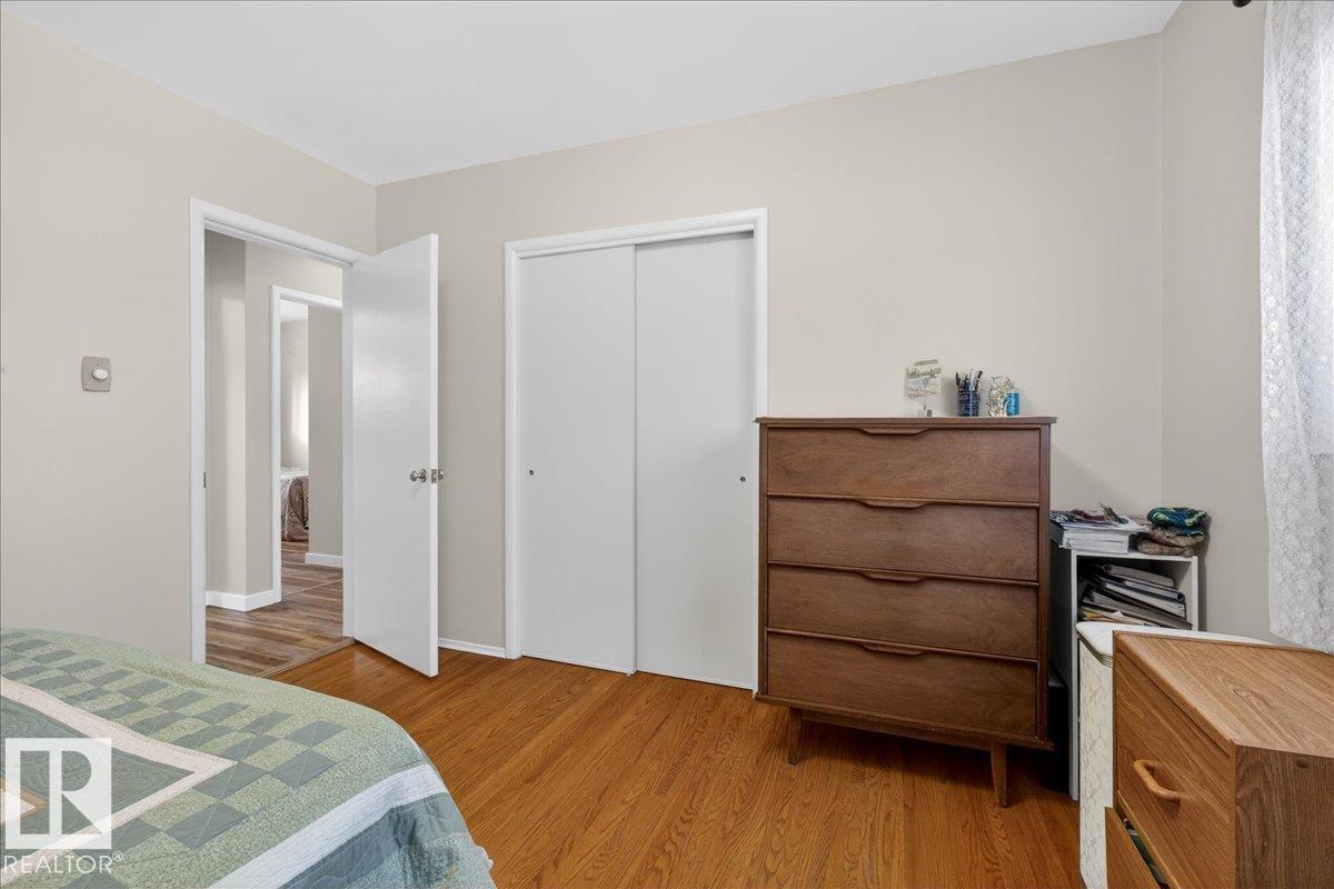 Photo 23 at 11010 38 Street NW, Beverly Heights, Edmonton