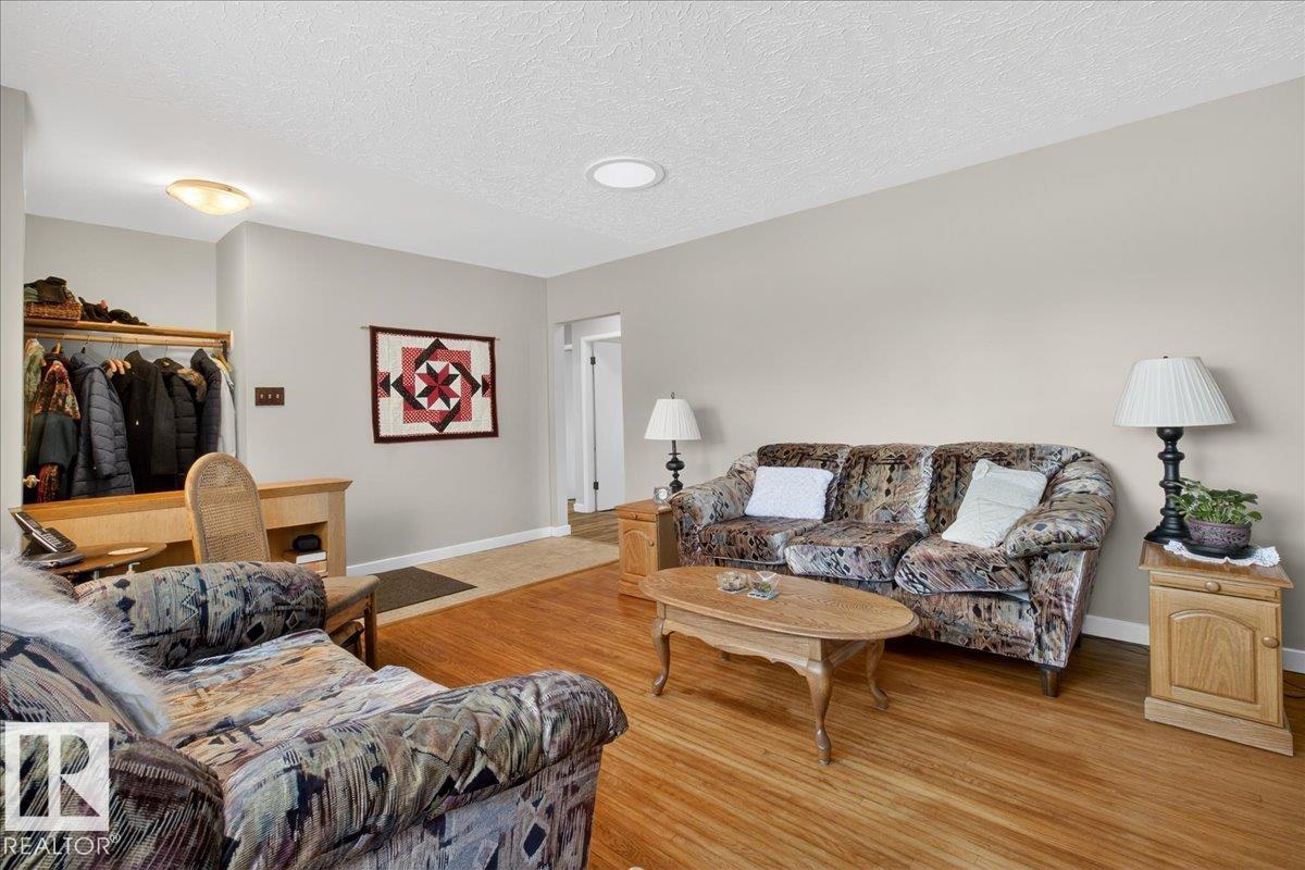 Photo 7 at 11010 38 Street NW, Beverly Heights, Edmonton