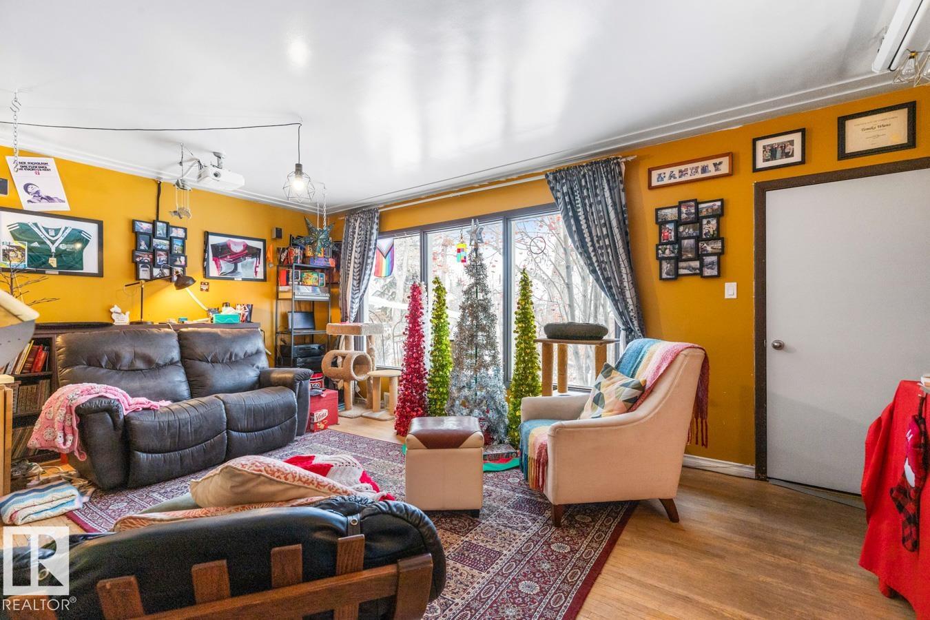 9232 86 Street NW, Strathearn, Edmonton