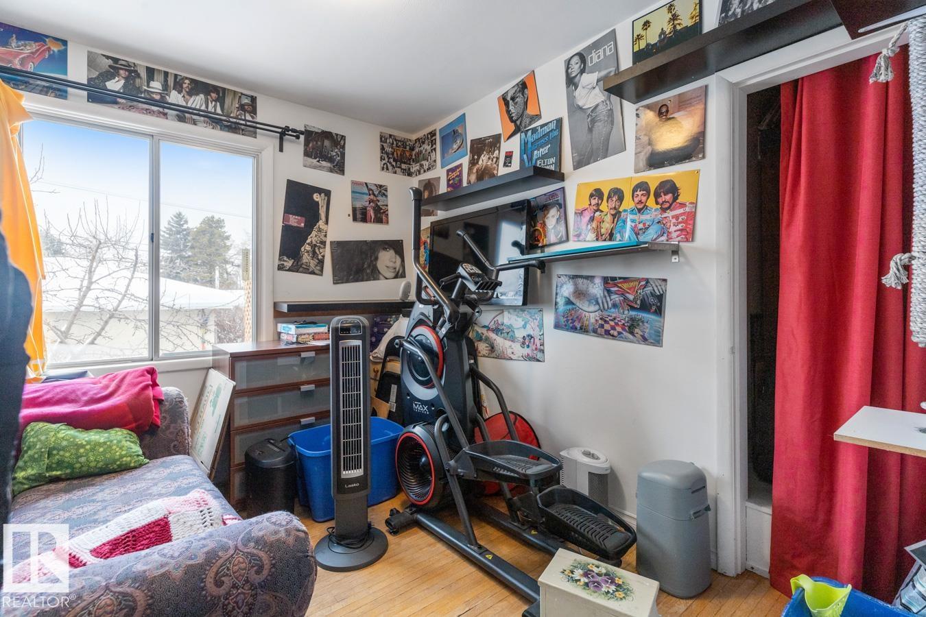 Photo 10 at 9232 86 Street NW, Strathearn, Edmonton