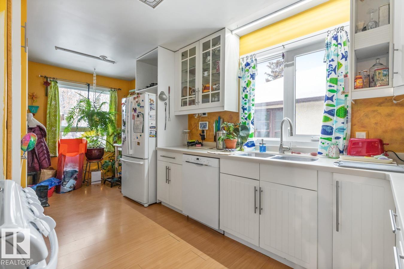 9236 86 Street NW, Strathearn, Edmonton