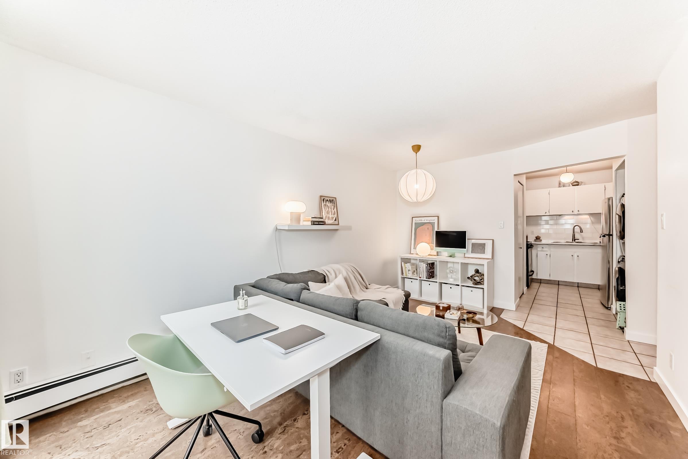 314 - 10148 118 Street NW, Wîhkwêntôwin, Edmonton