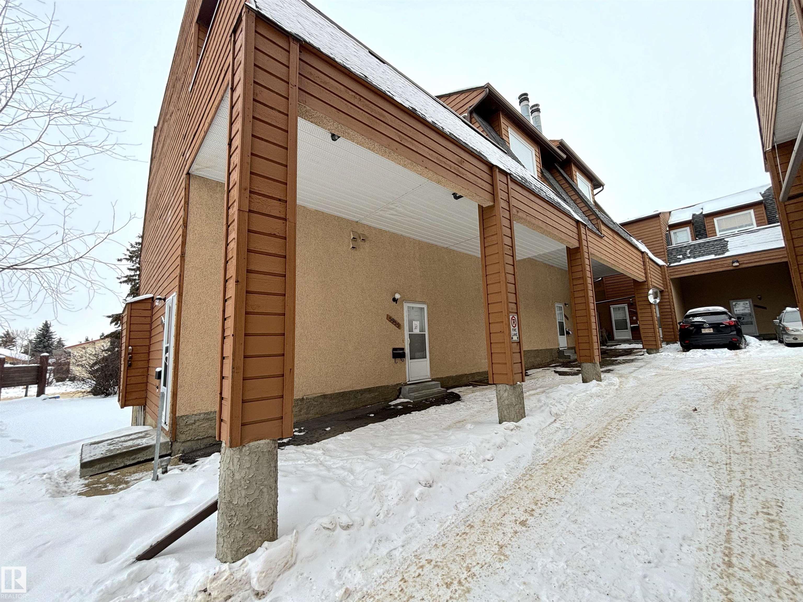 5955 40 Avenue NW, Greenview, Edmonton