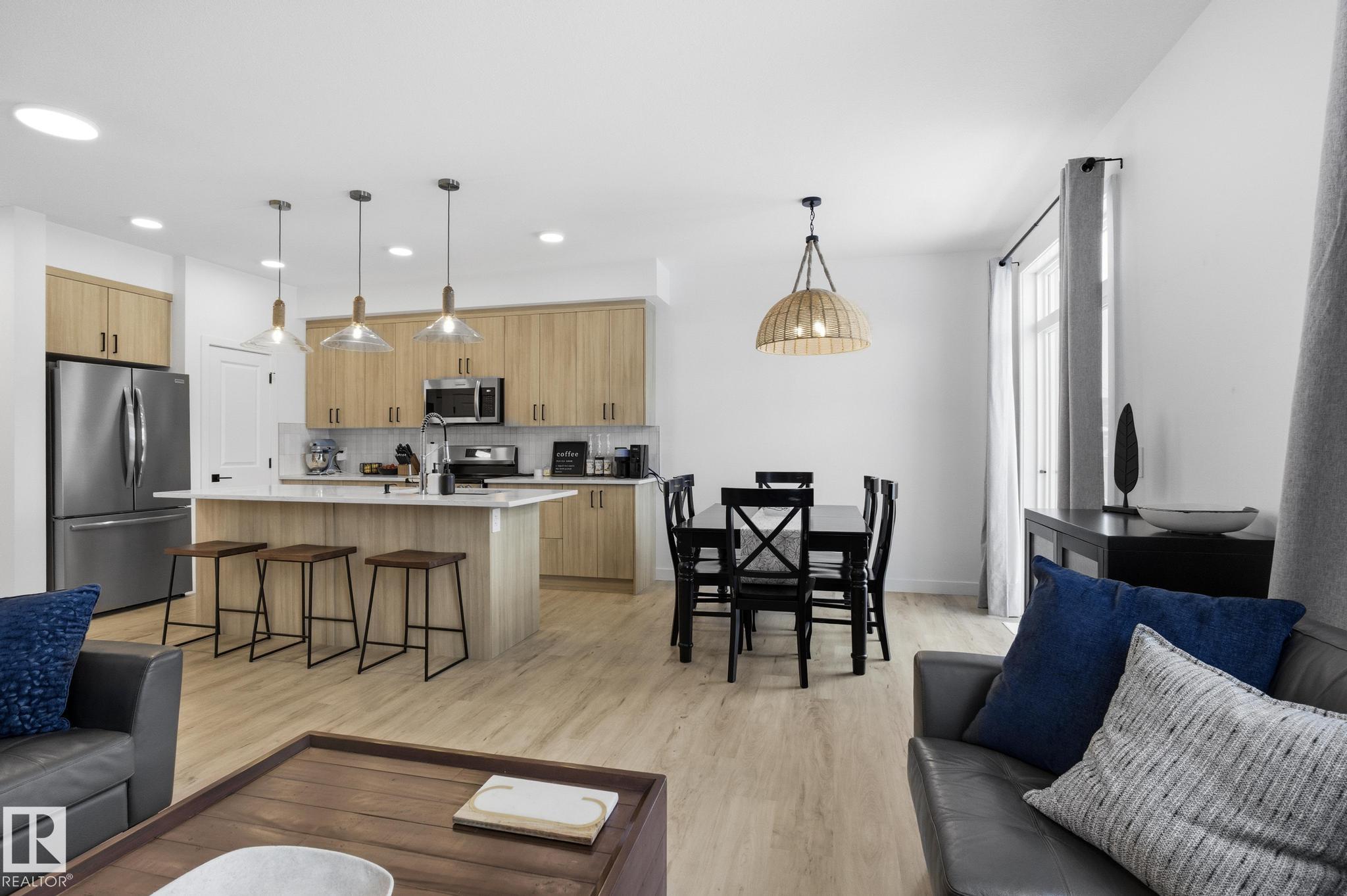 Photo 8 at 1350 Siskin Wynd NW, Kinglet Gardens, Edmonton