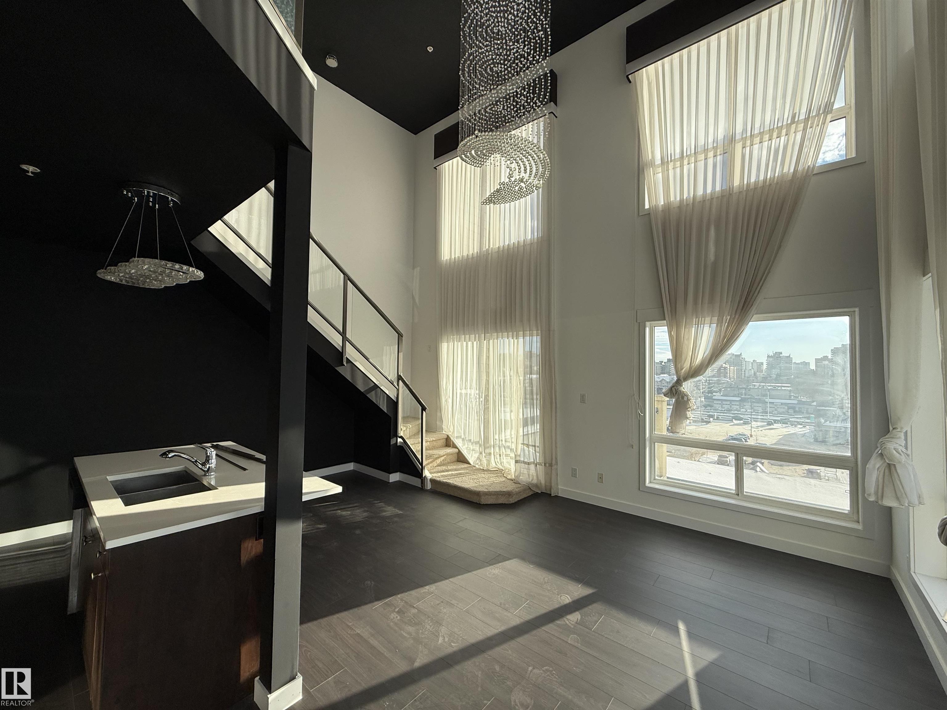 Photo 14 at 611 - 11425 105 Avenue NW, Queen Mary Park, Edmonton