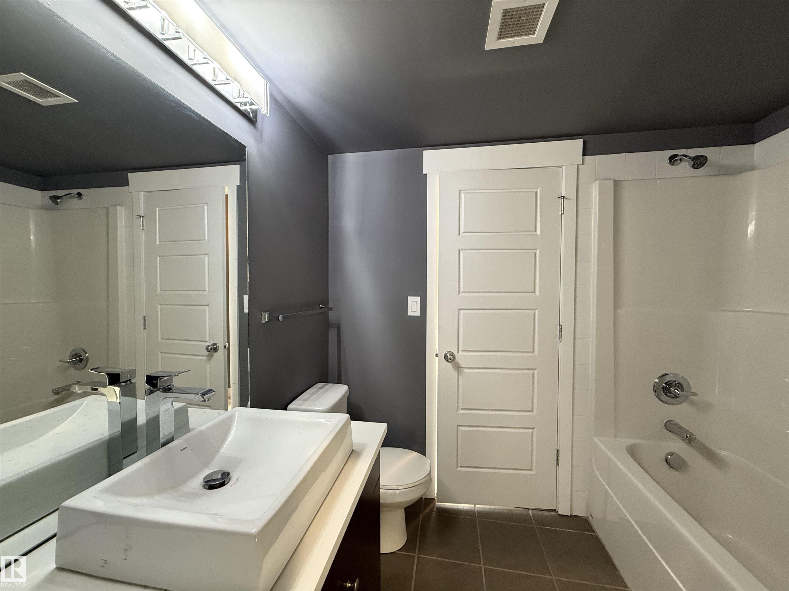 Photo 22 at 611 - 11425 105 Avenue NW, Queen Mary Park, Edmonton