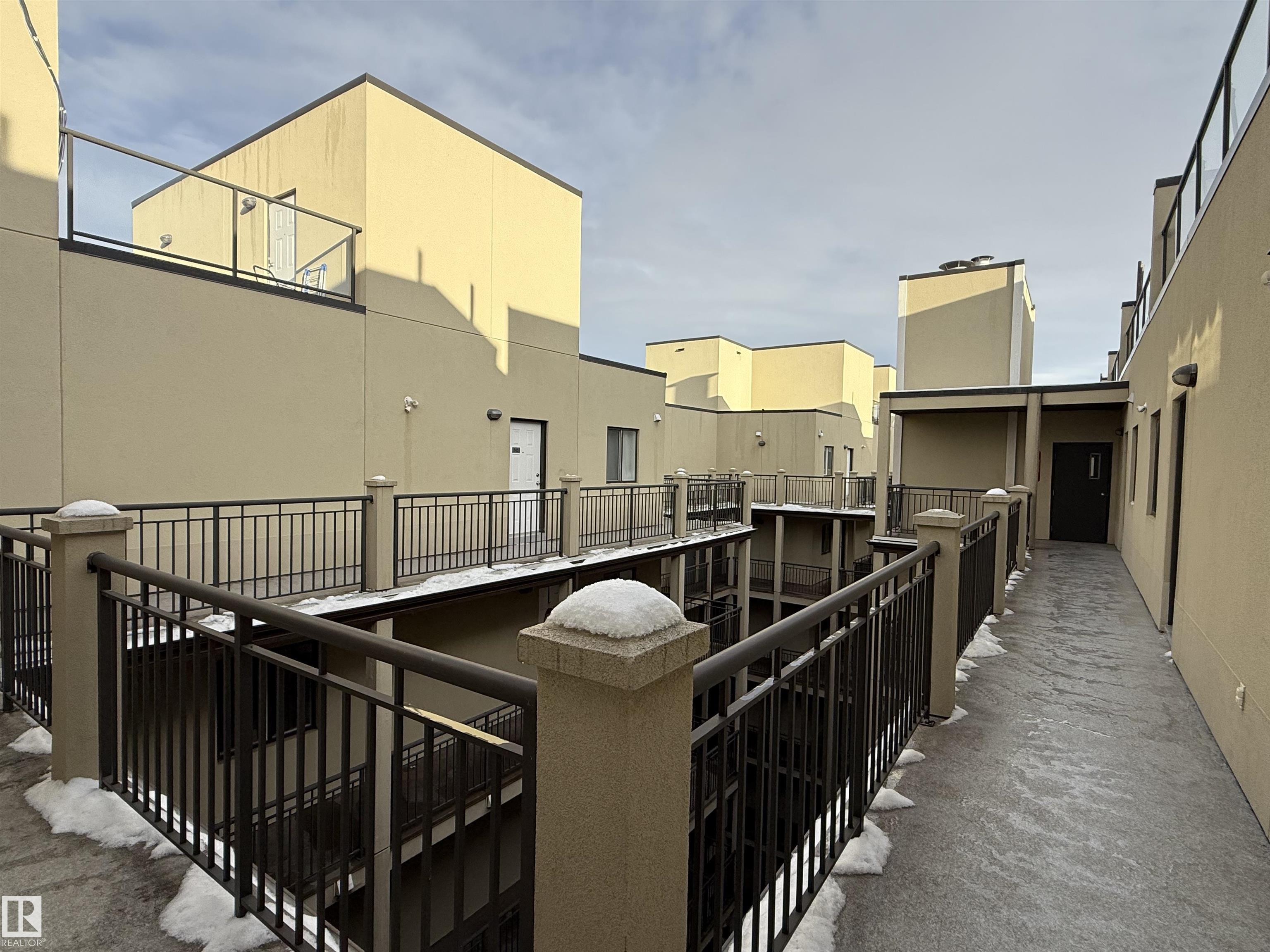 Photo 6 at 611 - 11425 105 Avenue NW, Queen Mary Park, Edmonton