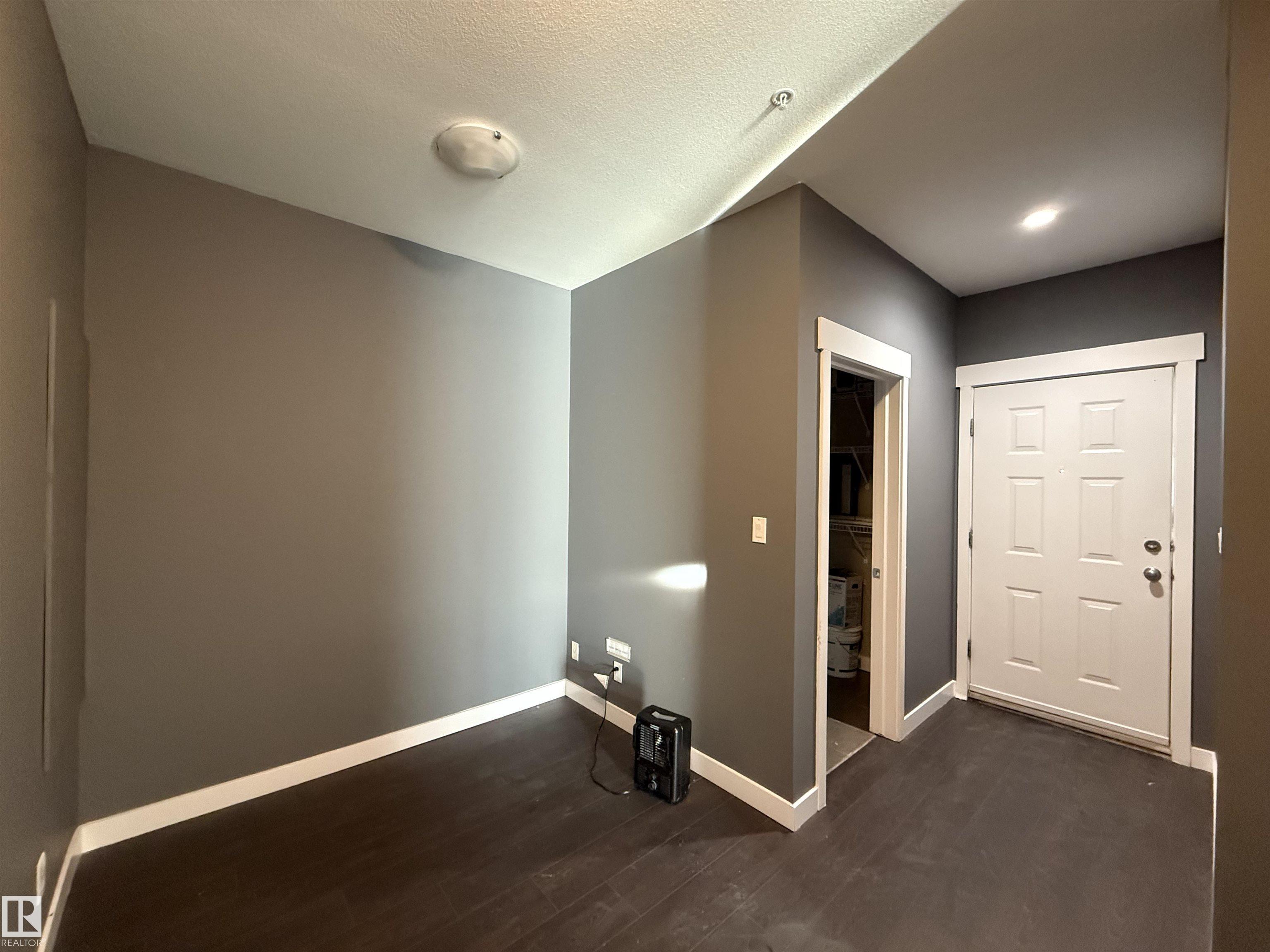 Photo 10 at 611 - 11425 105 Avenue NW, Queen Mary Park, Edmonton