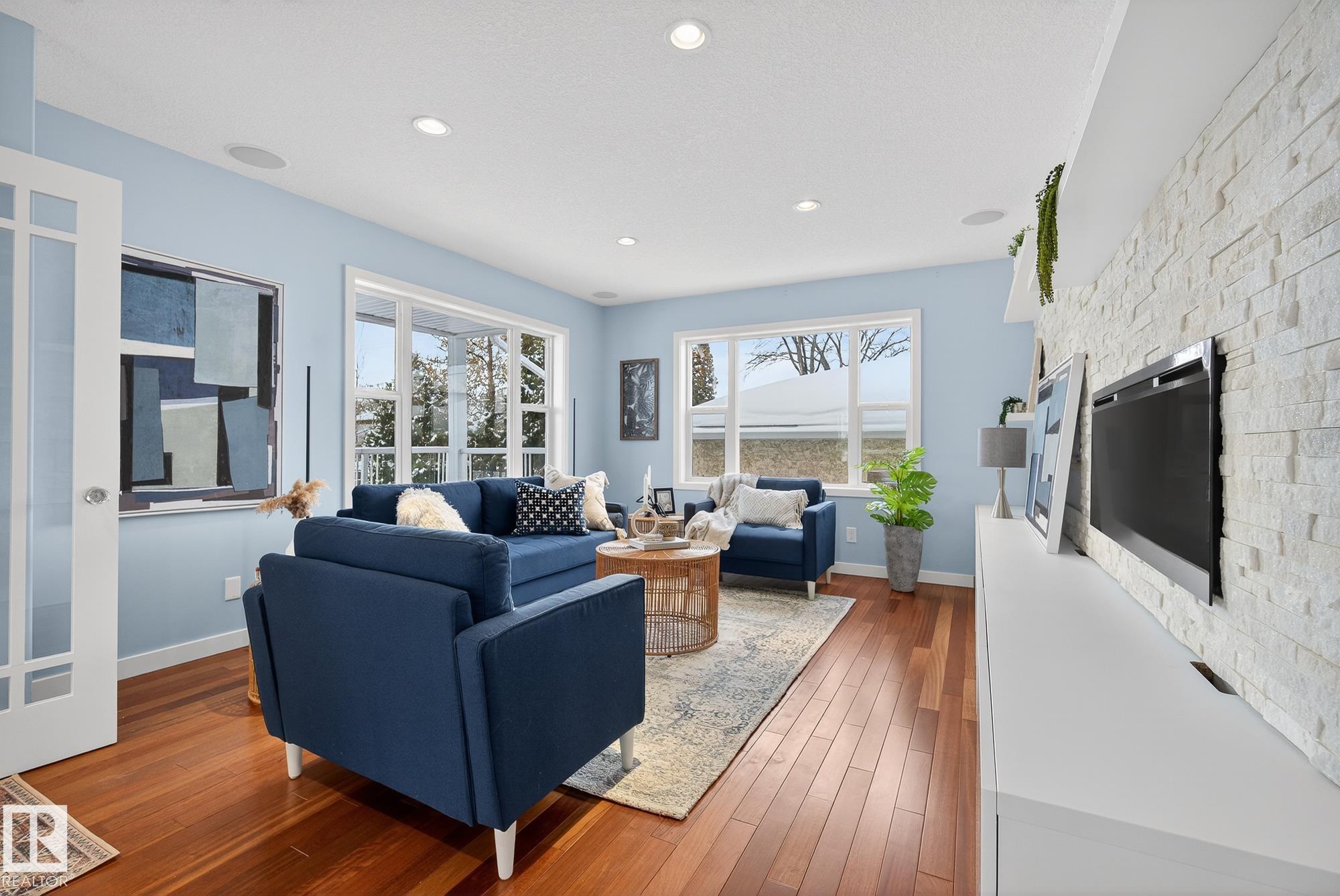 Photo 11 at 9714 87 Street NW, Strathearn, Edmonton